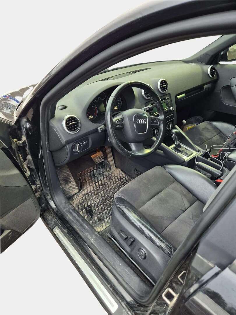 Audi A3 2010 Sportback Ambition Business 1,8 TFSI 118 kW S tronic / Suomi-auto / Sähköpenkit / Vakkari / Nahka-alcantara / Tulossa myyntiin! / - Todella siisti! / Juuri katsastettu / Tulossa myyntiin!