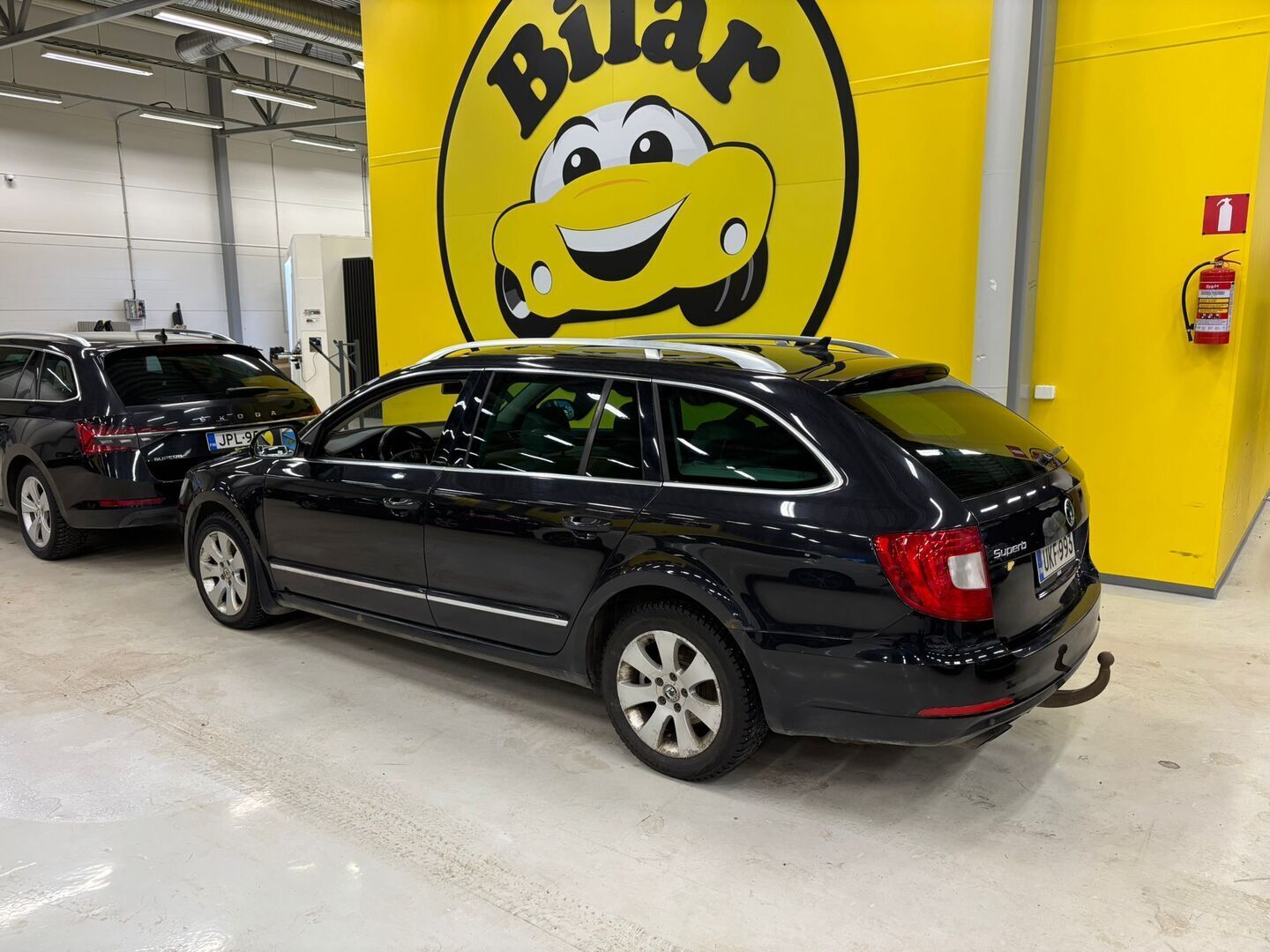 Skoda Superb 2010 Combi 2,0 TDI CR 170 Elegance DSG Autom. *Tämä auto myydään YritysOutlet -valikoimasta vain yritykselle* - *Tämä auto myydään YritysOutlet -valikoimasta vain yritykselle*