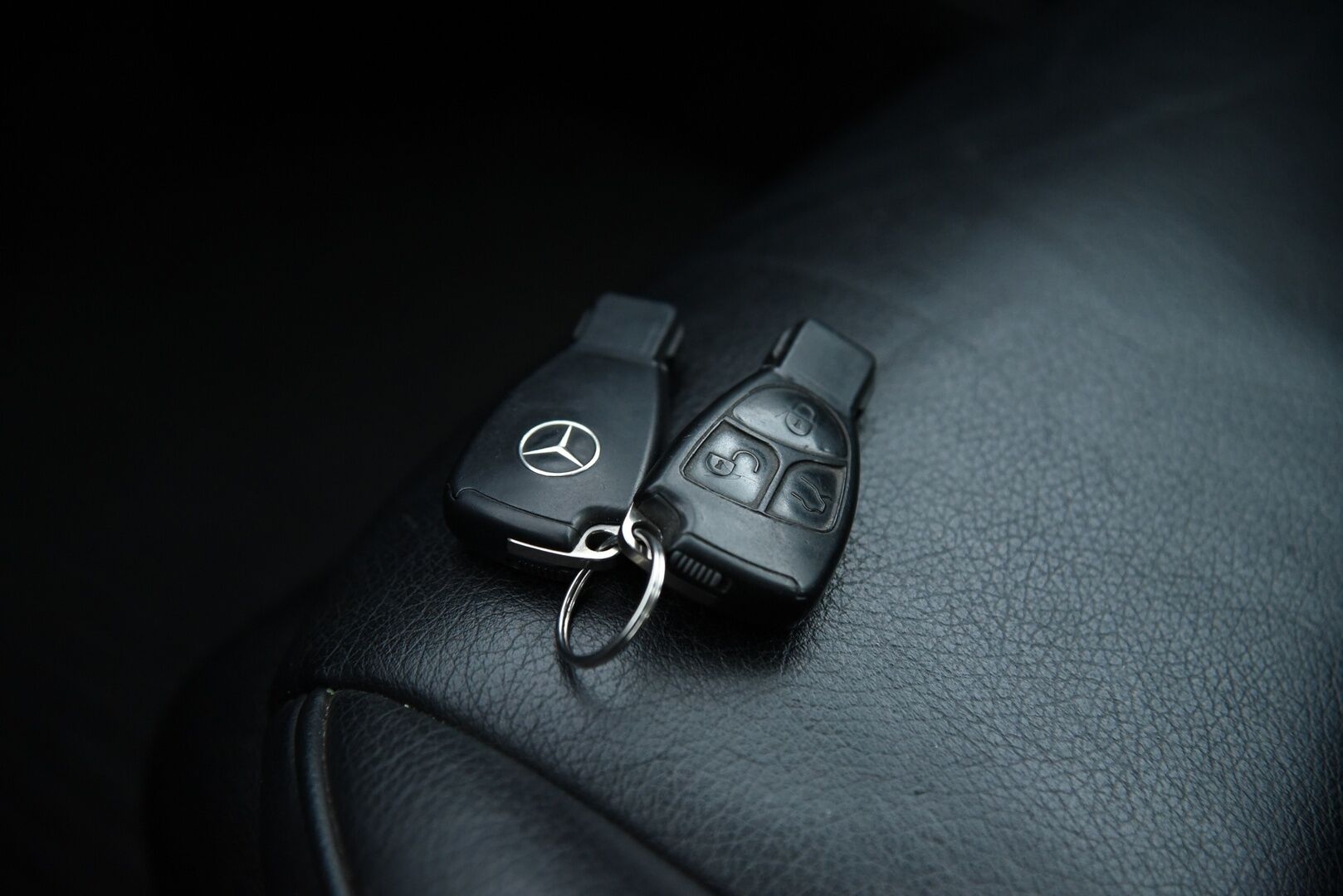 Mercedes-Benz CLS 2005 350 Sedan / Myydään huutokaupat.com:ssa! - MYYDÄÄN VAIN HUUTOKAUPAT.COM:SSA!