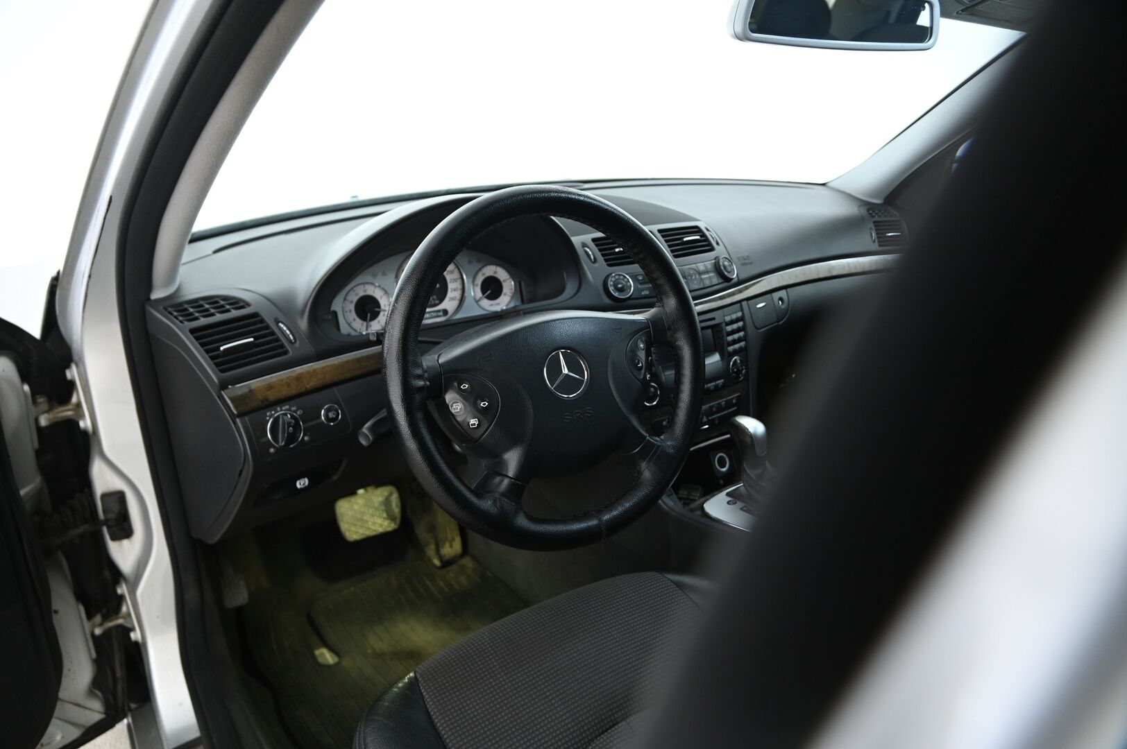 Mercedes-Benz E 2006 220 CDI Sedan *Myydään Huutokaupat.com*