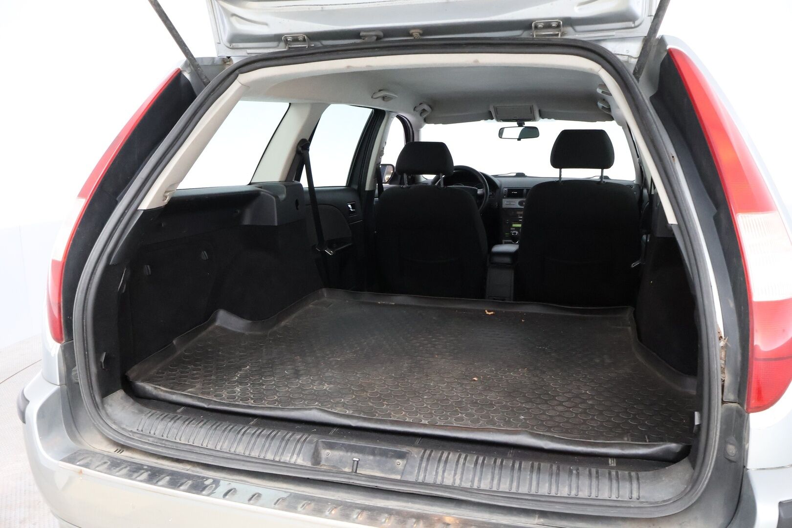 Ford Mondeo 2007 MYYDÄÄN HUUTOKAUPAT.COM!