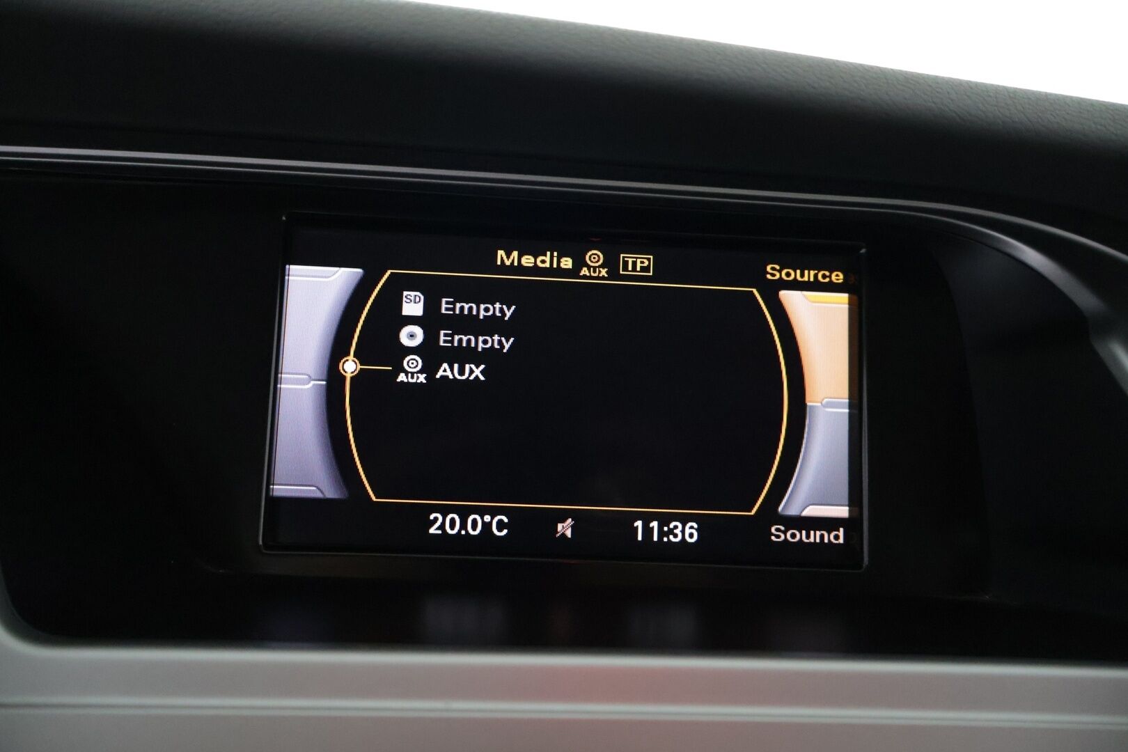 Audi A4 2011 Sedan 1,8 TFSI 118 kW multitronic Le Mans - | Sportti-penkit | Vakkari | Hyvin huollettu | 2x renkaat | 2x Avaimet |