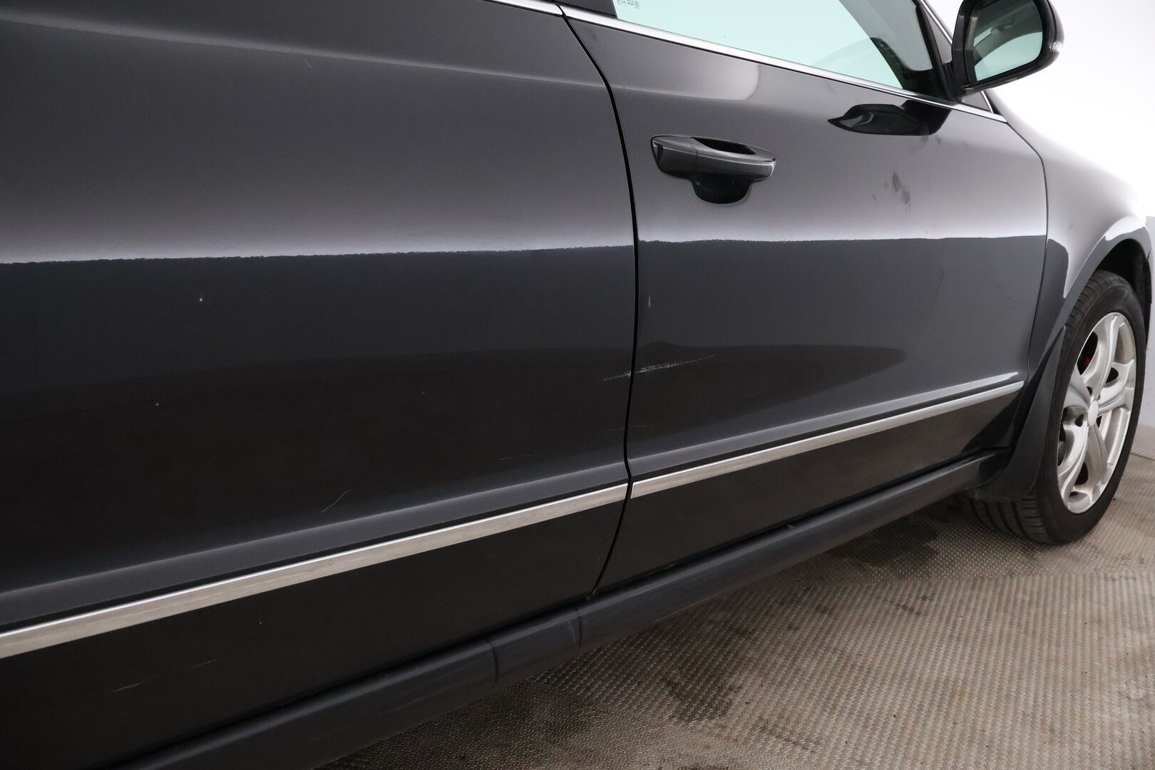 Skoda Superb 2011 Combi 2,0 TDI 140 4x4 Elegance DSG Autom. *MYYDÄÄN HUUTOKAUPAT.COM*
