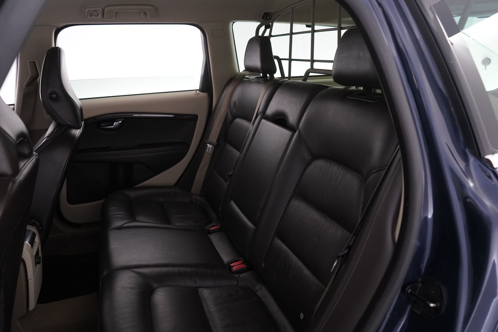 Volvo XC70 2012 D5 AWD Summum aut  *Webasto / ACC / Blis / Koukku / Navi / Kuskin penkki muistilla / Kaistavahti* - Kahdet alumiinivanteet hyvillä Nokia renkailla! / Särmä huoltohistoria ja viimeisin 02/25! / Juuri leimattu!