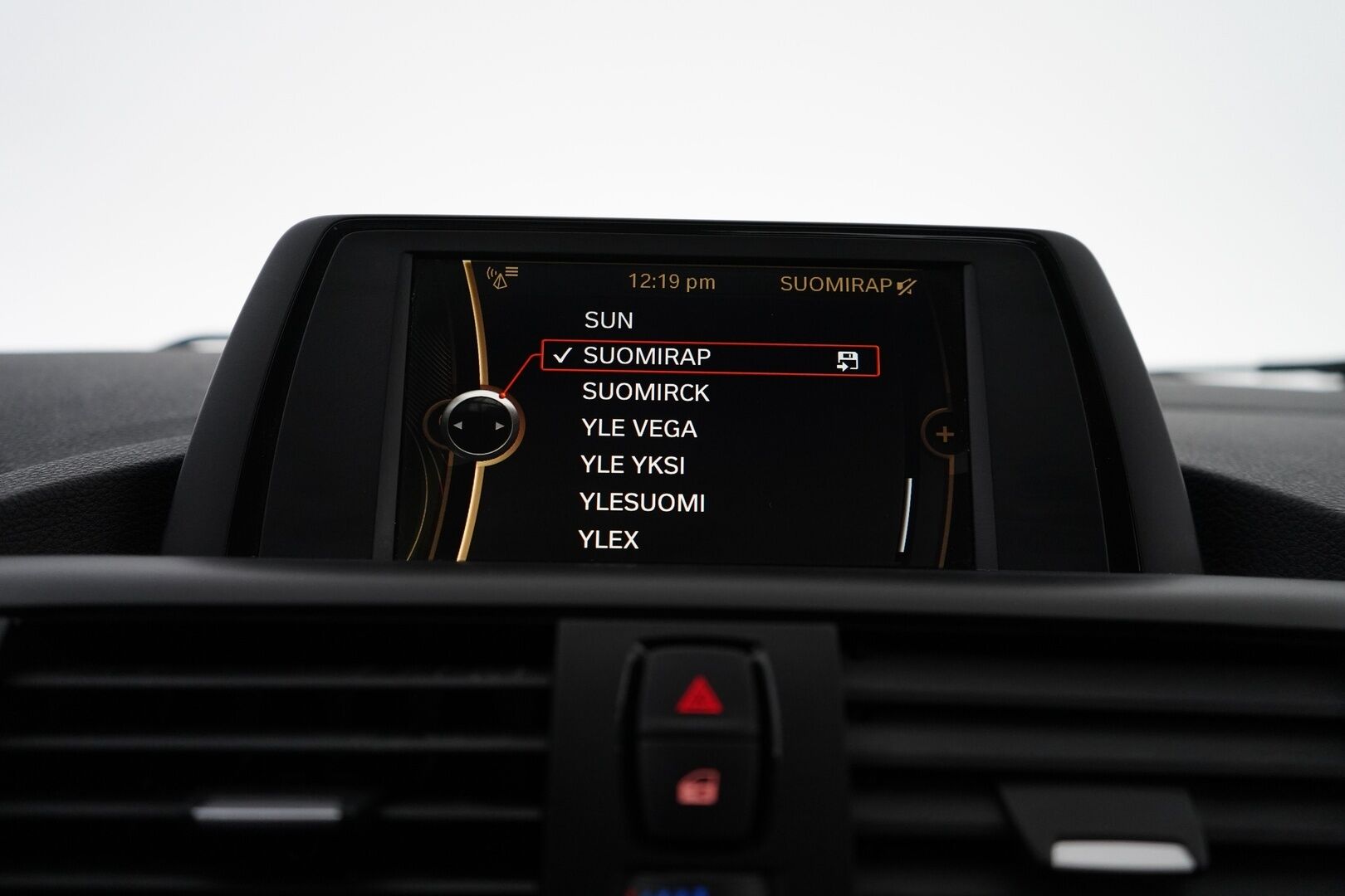 BMW 116 2012 F20 TwinPower Turbo A Business Automatic Edition Sport - YritysOutlet - Myydään vain yrityksille - Suomi-auto / Lohkolämmitin sisähaaralla / Kahdet BMW vanteet / Huollettu 01/2026