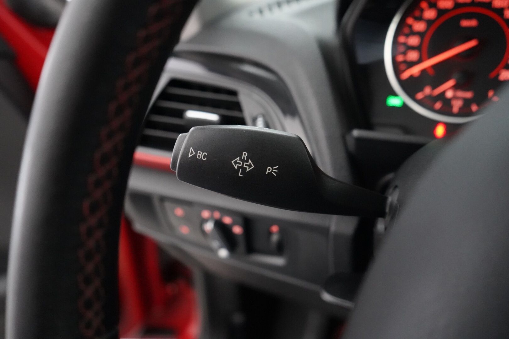 BMW 116 2012 F20 TwinPower Turbo A Business Automatic Edition Sport - YritysOutlet - Myydään vain yrityksille - Suomi-auto / Lohkolämmitin sisähaaralla / Kahdet BMW vanteet / Huollettu 01/2026