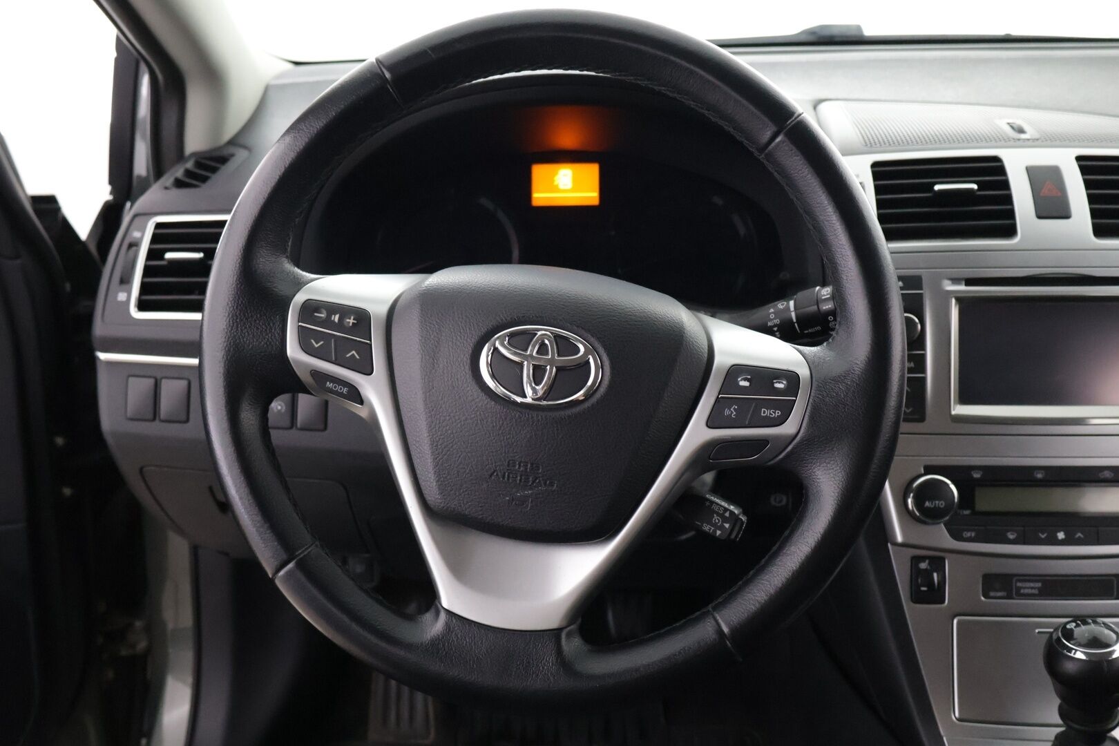 Toyota Avensis 2012 1,8 Valvematic Linea Sol Wagon - Suomi-auto | Lohkolämmitin sisäpistokkeella | P-Kamera | Bluetooth | 2x Renkaat alumiinivanteineen