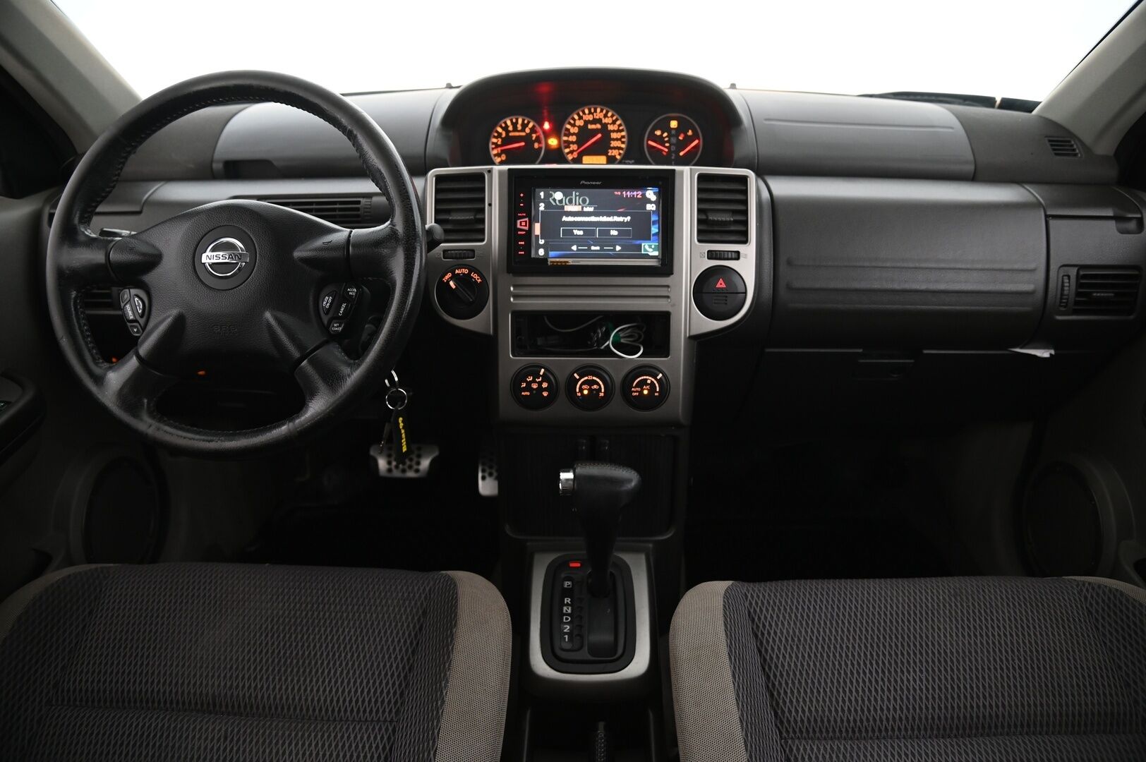 Nissan X-TRAIL 2007 *Myydään Huutokaupat.com*