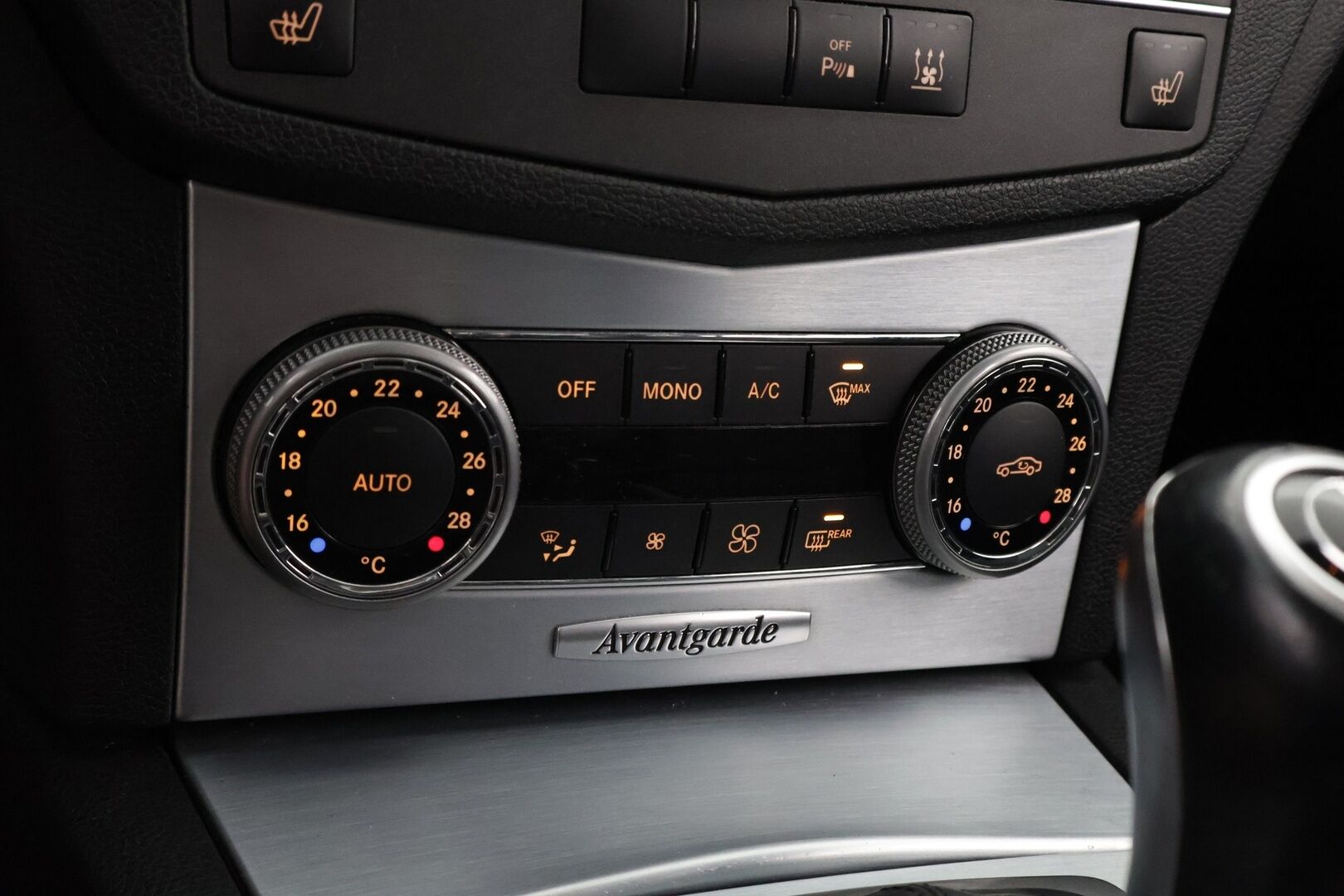 Mercedes-Benz C 2011 200 CDI BE T A Premium Business - YritysOutlet - Myydään vain yrityksille - – Tämä auto myydään YritysOutlet -valikoimasta vain yritykselle