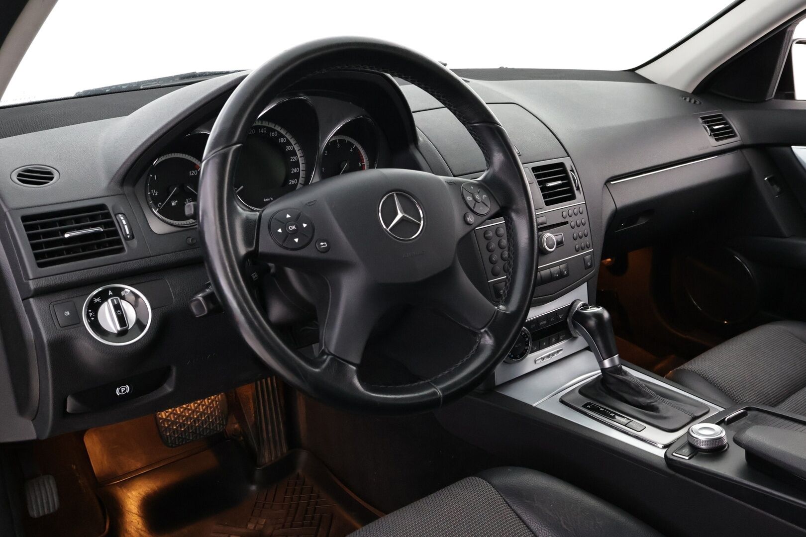 Mercedes-Benz C 2011 200 CDI BE T A Premium Business - YritysOutlet - Myydään vain yrityksille - – Tämä auto myydään YritysOutlet -valikoimasta vain yritykselle