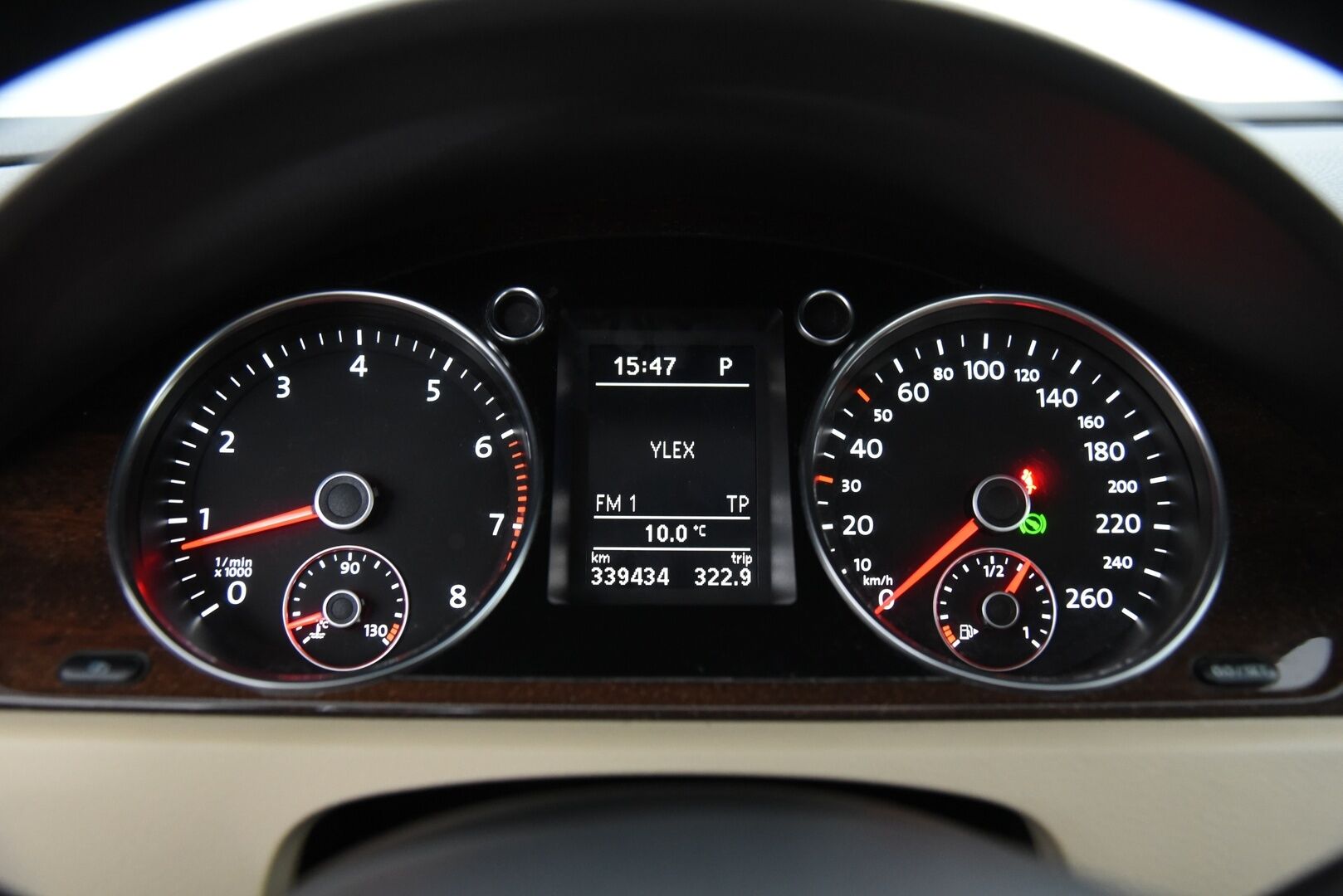 Volkswagen Passat 2011 Sedan Highline 1,4 TSI MultiFuel 118 kW (160 hv) DSG-automaatti /  YritysOutlet - Myydään vain yrityksille - Tämä auto myydään YritysOutlet -valikoimasta vain yritykselle - Osta nyt, maksa vasta ensi vuonna