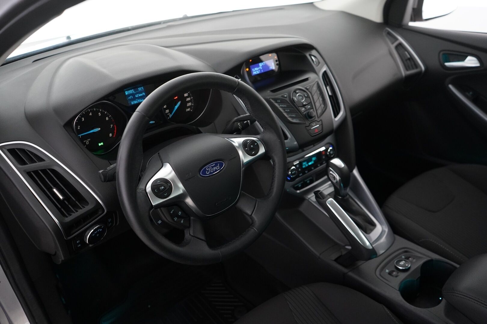 Ford Focus 2012 * MYYDÄÄN HUUTOKAUPAT.COM *