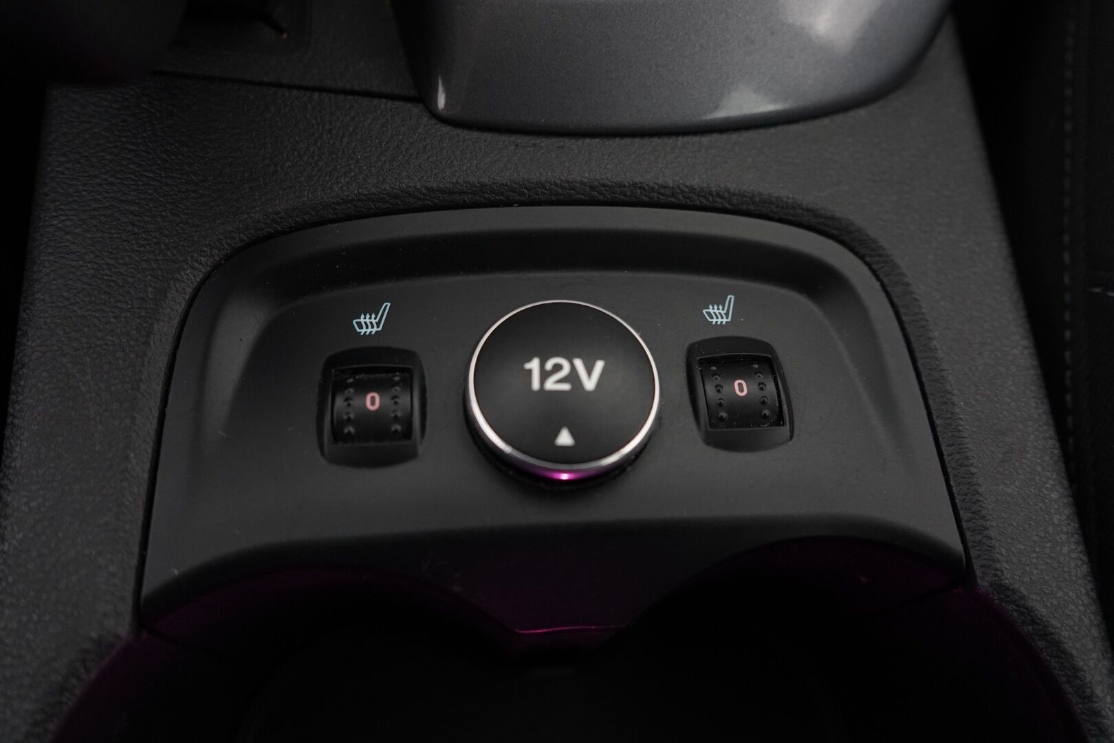 Ford Focus 2012 * MYYDÄÄN HUUTOKAUPAT.COM *