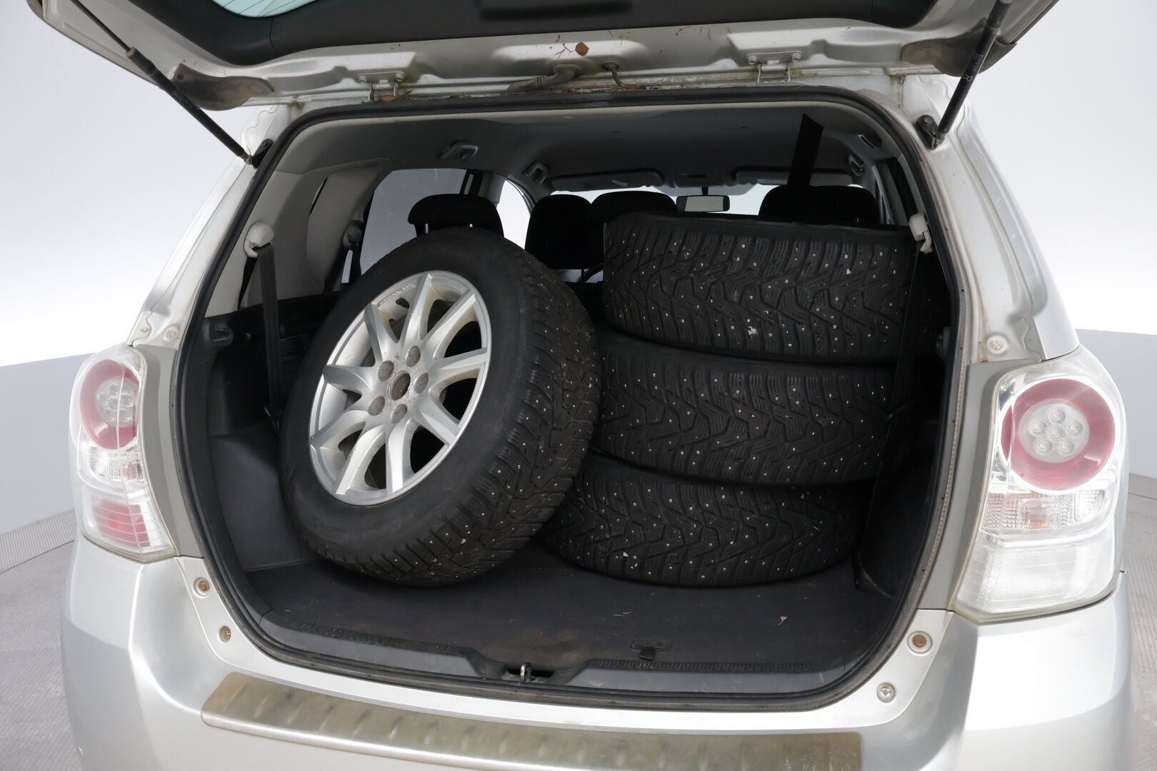 Toyota Verso 2012 2,0 D-4D Family 7p - MYYDÄÄN HUUTOKAUPAT.COM! - MYYDÄÄN HUUTOKAUPAT.COM!