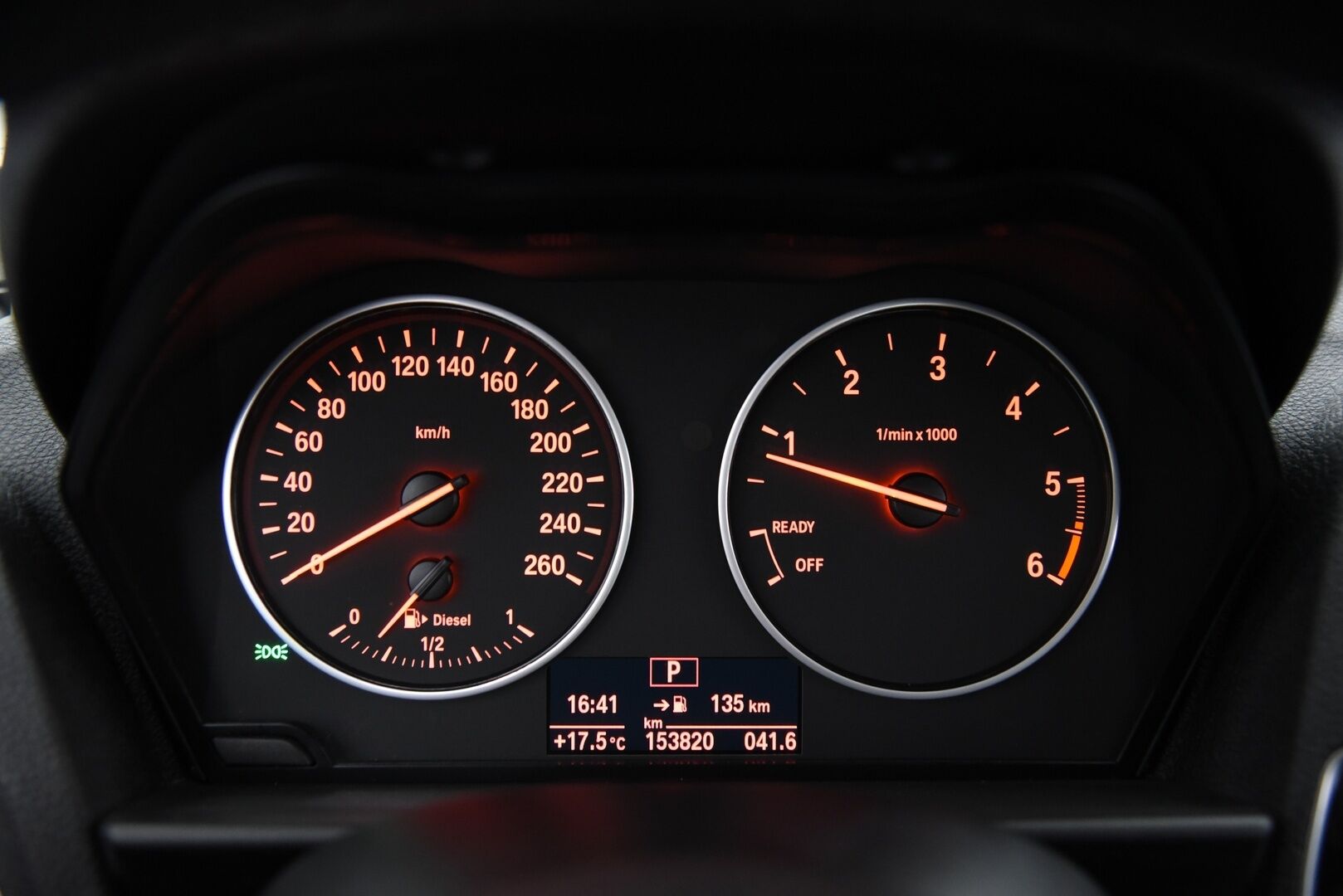 BMW 116 2014 F20 Hatchback 116d TwinPower Turbo A Business Automatic - Suomi-Auto / Xenon / Vakkari / 2x Renkaat Aluvantein / Tosi siisti! 