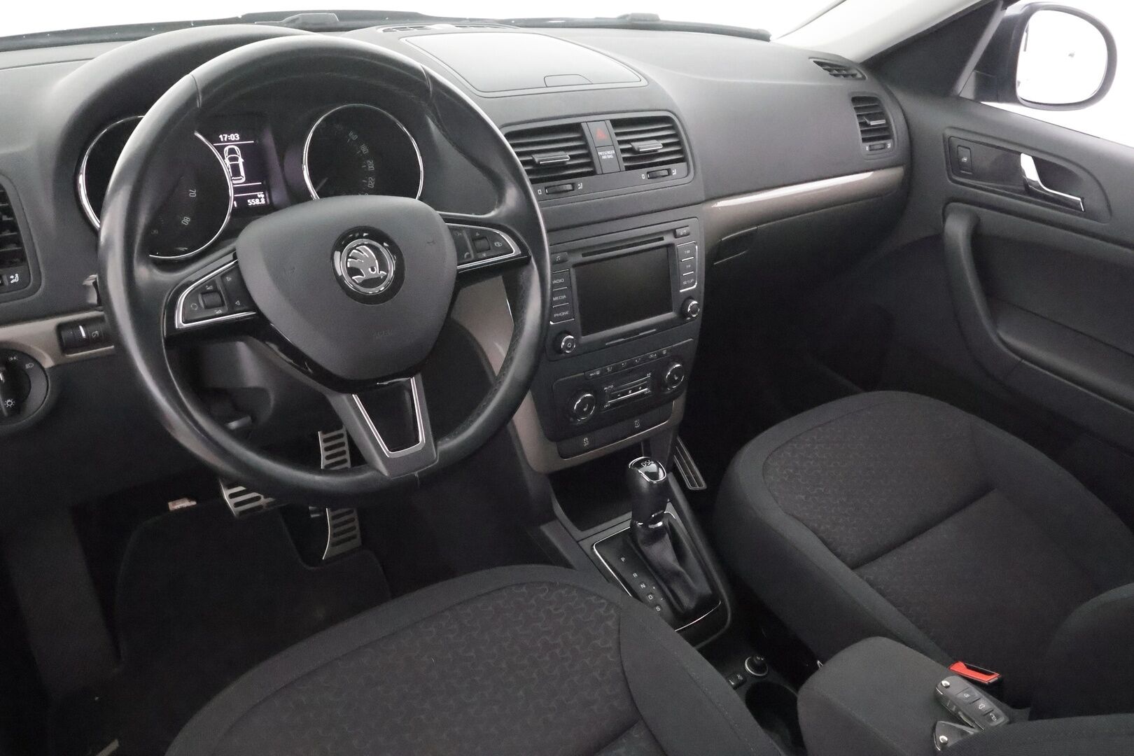 Skoda Yeti 2015 1,2 TSI Elegance DSG - Vakkari | P.Tutka | Lohko+Sisä | Xenon | Keyless | Bluetooth | Autom.ilmastointi 