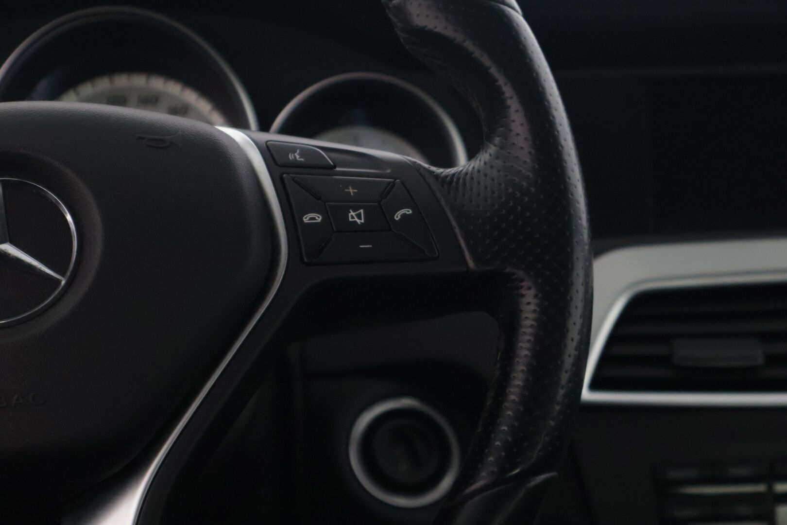 Mercedes-Benz C 2012 220 CDI BE Premium Business - YritysOutlet - Myydään vain yrityksille *Navigointi / Puolinahkasisusta / Vetokoukku* - *Juuri katsastettu / kahdet alumiinivanteet*