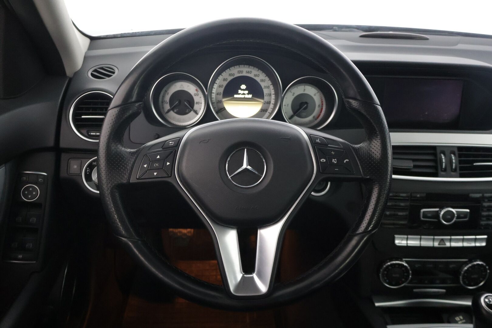 Mercedes-Benz C 2012 220 CDI BE Premium Business - YritysOutlet - Myydään vain yrityksille *Navigointi / Puolinahkasisusta / Vetokoukku* - *Juuri katsastettu / kahdet alumiinivanteet*