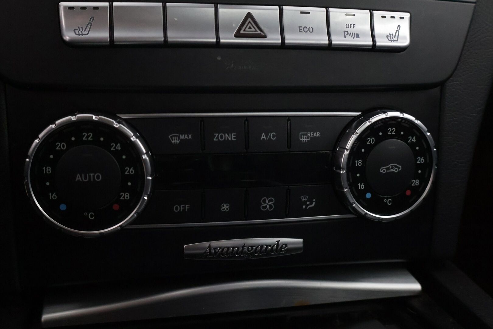 Mercedes-Benz C 2012 220 CDI BE Premium Business - YritysOutlet - Myydään vain yrityksille *Navigointi / Puolinahkasisusta / Vetokoukku* - *Juuri katsastettu / kahdet alumiinivanteet*