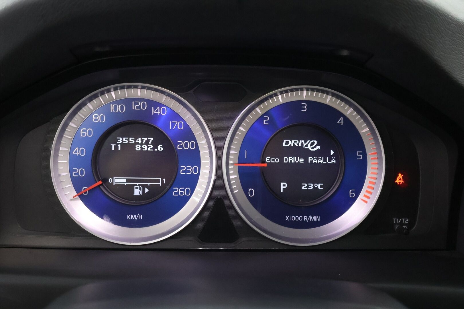 Volvo V70 2012 D2 R-Design aut - MYYDÄÄN HUUTOKAUPAT.COM!