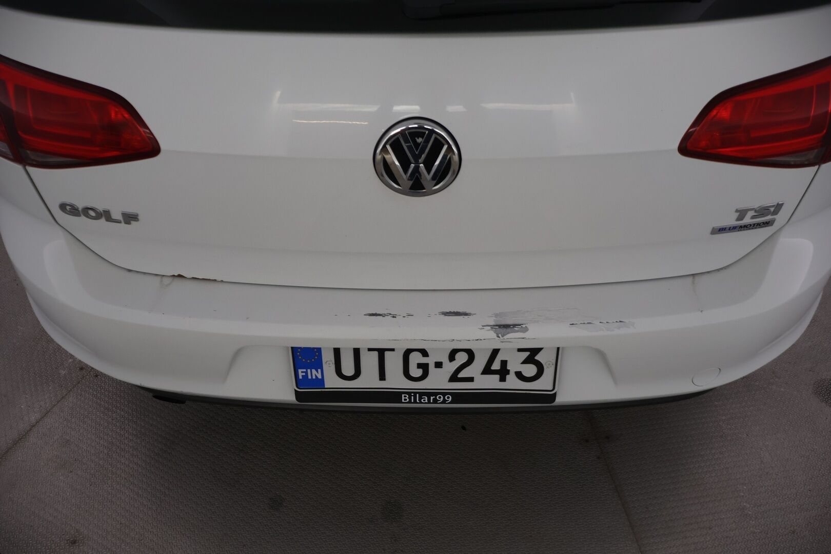 Volkswagen Golf 2013 Comfortline 1,2 TSI 77 kW (105 hv) BlueMotion Technology DSG-automaatti 4-ov *YritysOutlet - Myydään vain yrityksille* - *YritysOutlet - Myydään vain yrityksille* | Suomi-auto | 04/26 Katsastettu | Vakkari | Webasto | Koukku | Moottori vaihdettu 01/25 |