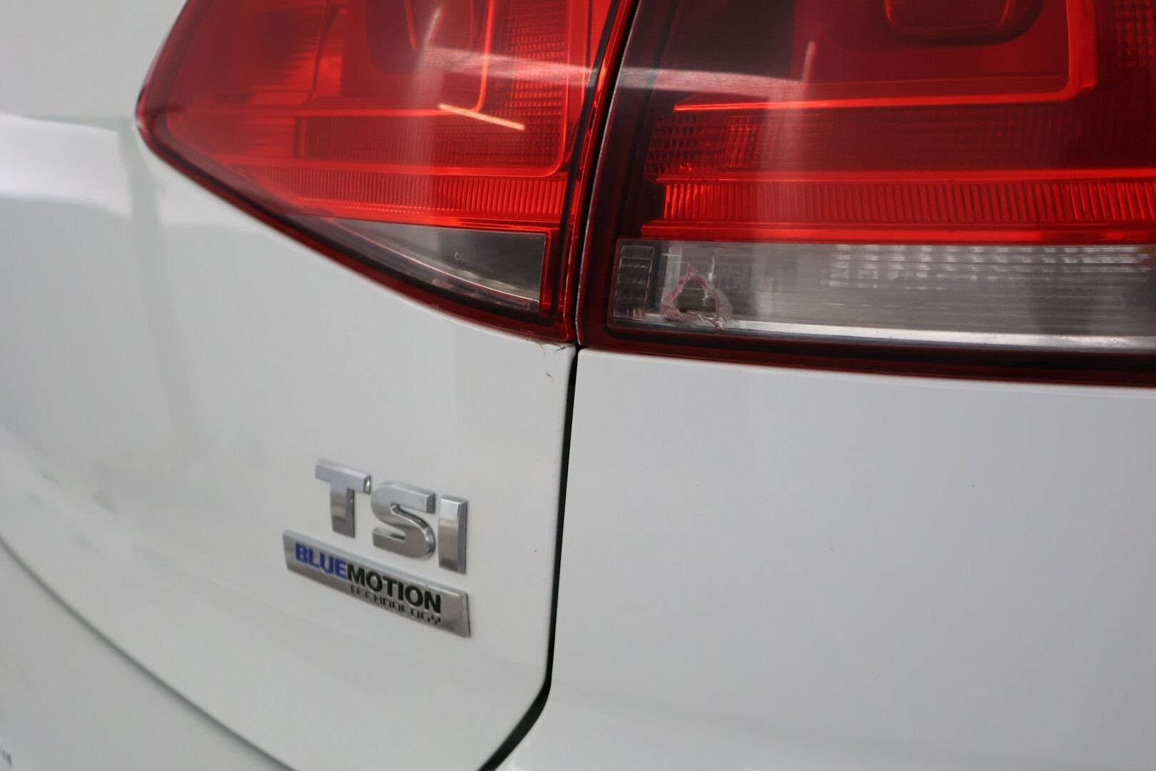 Volkswagen Golf 2013 Comfortline 1,2 TSI 77 kW (105 hv) BlueMotion Technology DSG-automaatti 4-ov *YritysOutlet - Myydään vain yrityksille* - *YritysOutlet - Myydään vain yrityksille* | Suomi-auto | 04/26 Katsastettu | Vakkari | Webasto | Koukku | Moottori vaihdettu 01/25 |