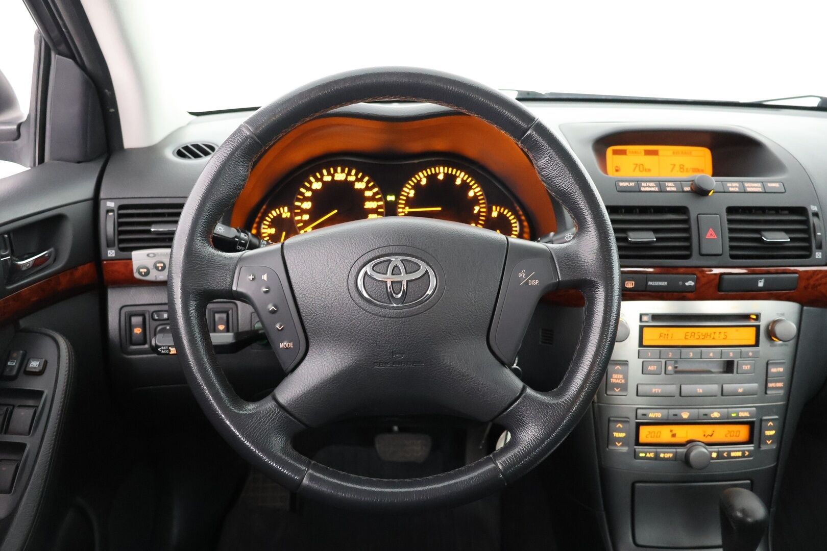 Toyota Avensis 2006 4D SEDAN 1.8 AUTOMATIC - Myydään huutokaupat.com:issa