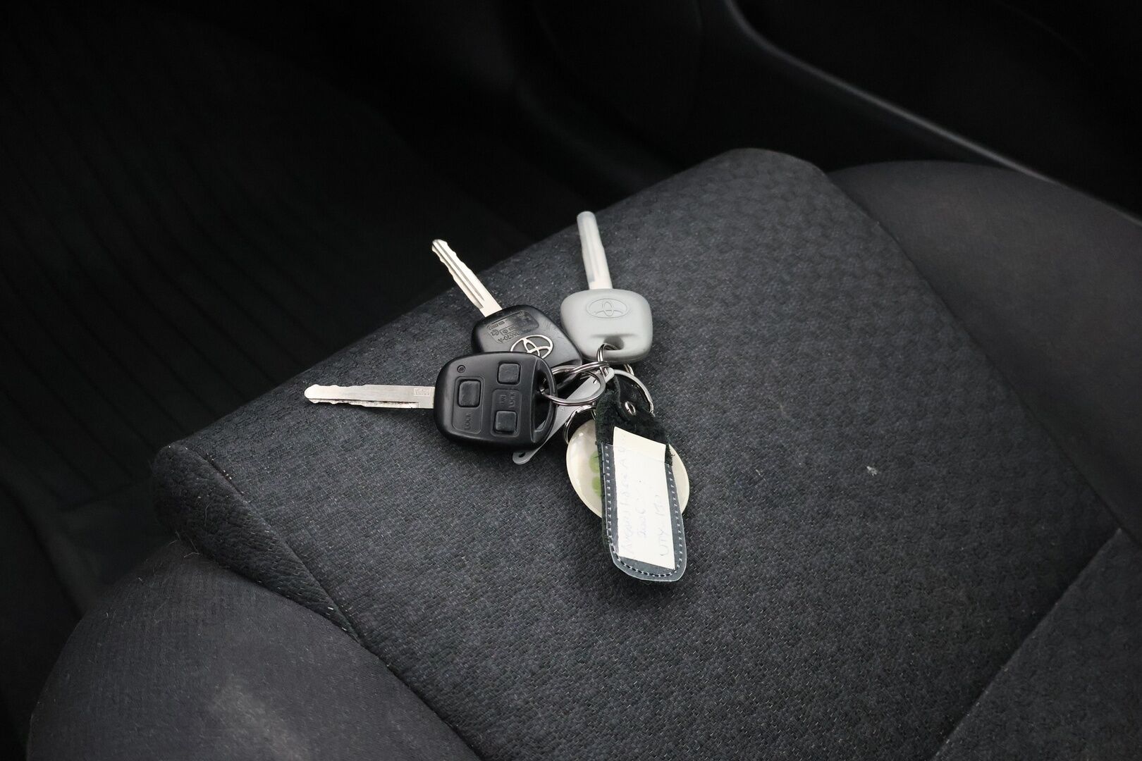 Toyota Avensis 2006 4D SEDAN 1.8 AUTOMATIC - Myydään huutokaupat.com:issa