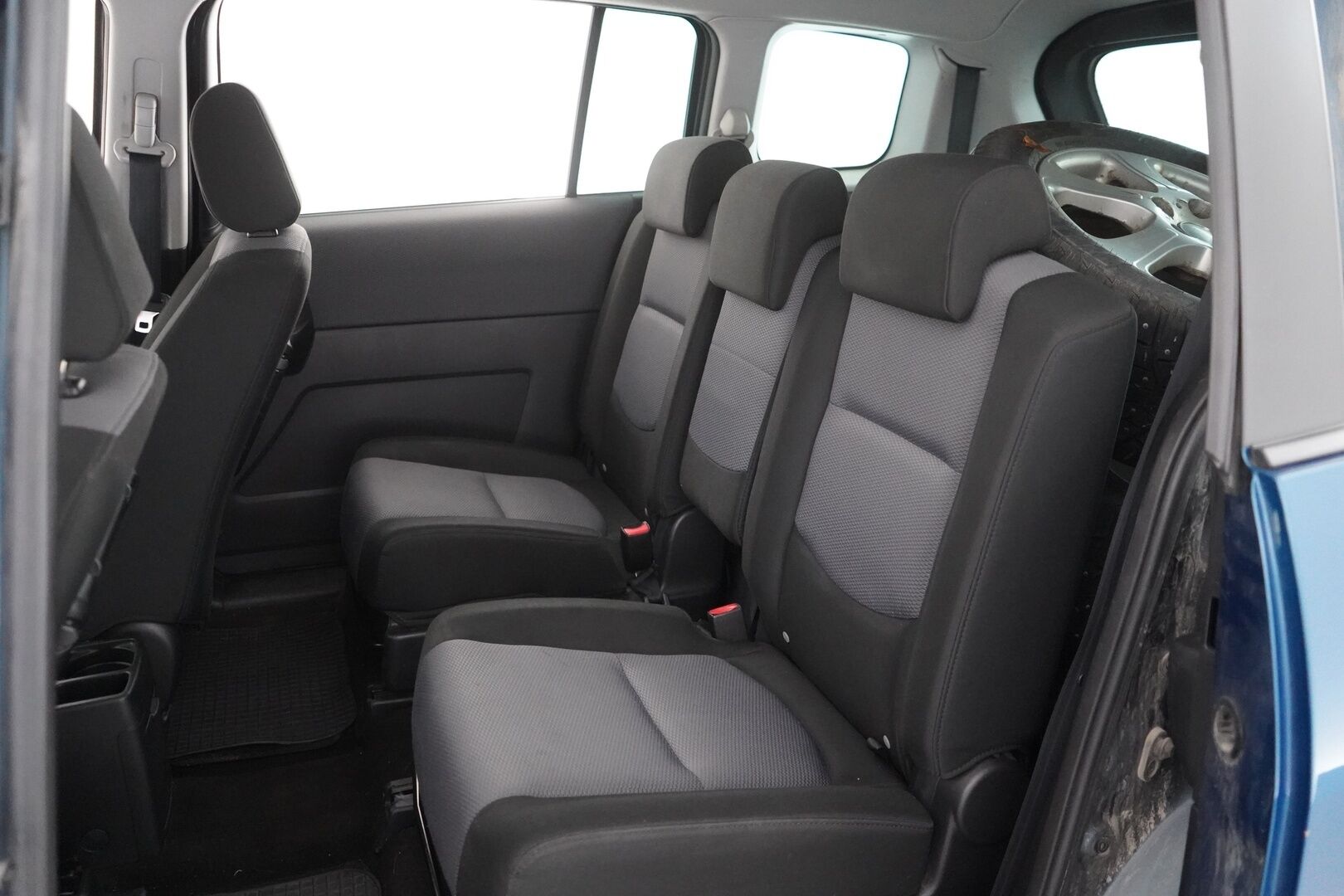 Mazda MPV 2006 5D MAZDA5 MPV 1.8-7-CR1982/275 - * MYYDÄÄN HUUTOKAUPAT.COM *