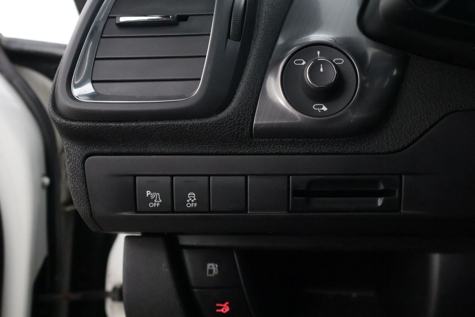 Citroen DS5 2014 HDi 163 Sport Chic * Hierovat penkit muistilla / Kattoikkuna / HUD / Vakkari / Vetokoukku * - Juuri saapunut! / Lohkolämmitin / Kahdet renkaat