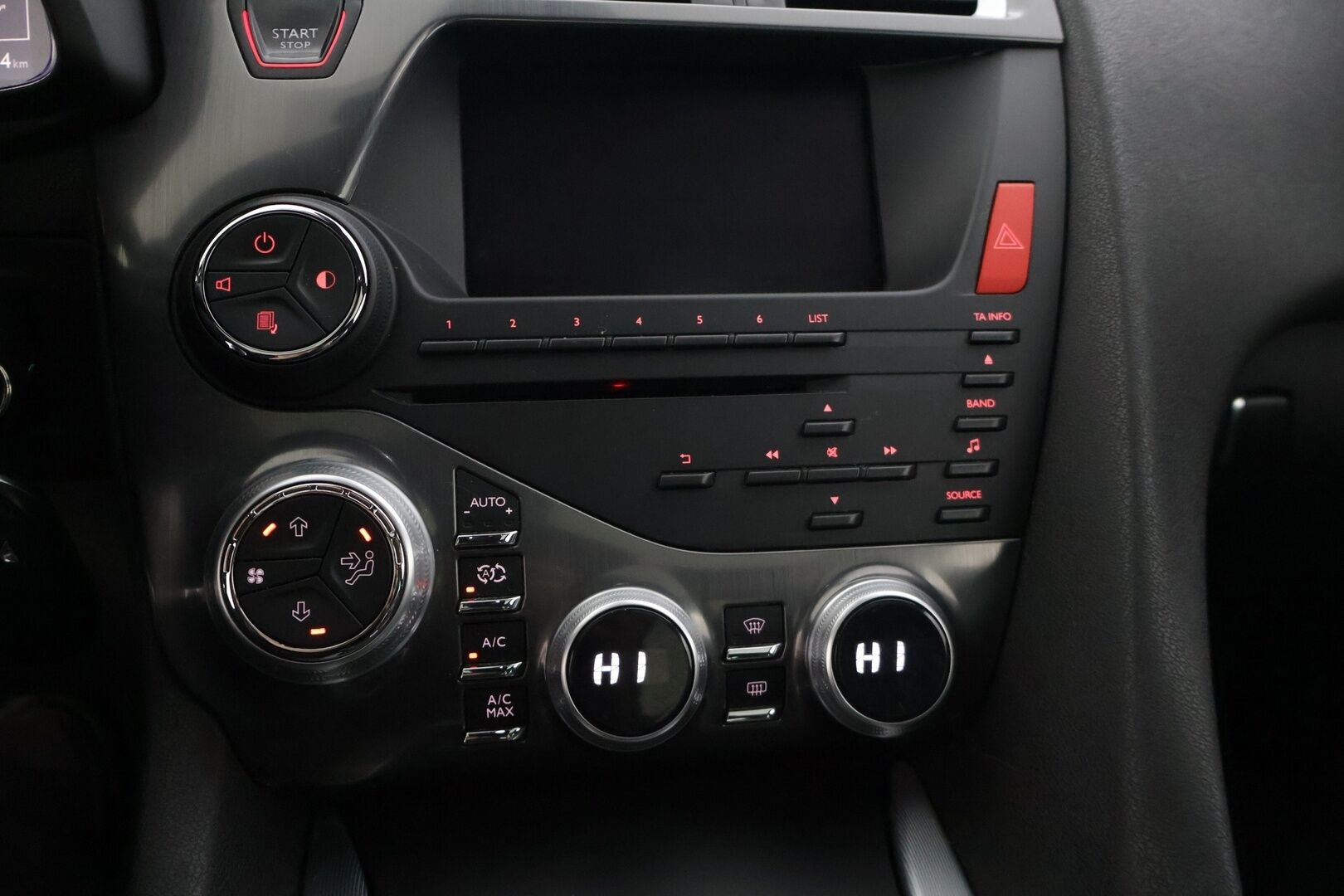 Citroen DS5 2014 HDi 163 Sport Chic * Hierovat penkit muistilla / Kattoikkuna / HUD / Vakkari / Vetokoukku * - Juuri saapunut! / Lohkolämmitin / Kahdet renkaat