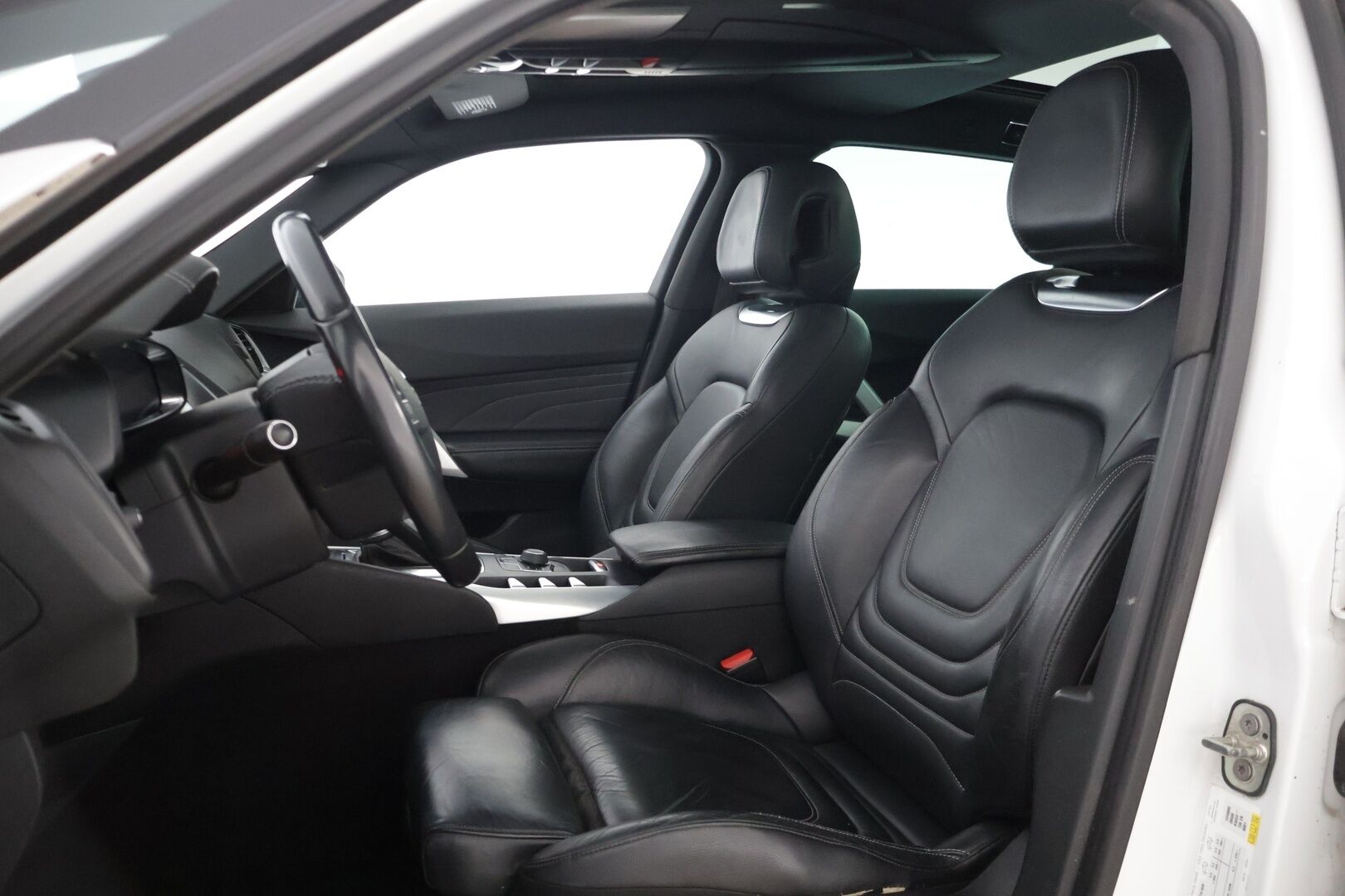 Citroen DS5 2014 HDi 163 Sport Chic * Hierovat penkit muistilla / Kattoikkuna / HUD / Vakkari / Vetokoukku * - Juuri saapunut! / Lohkolämmitin / Kahdet renkaat