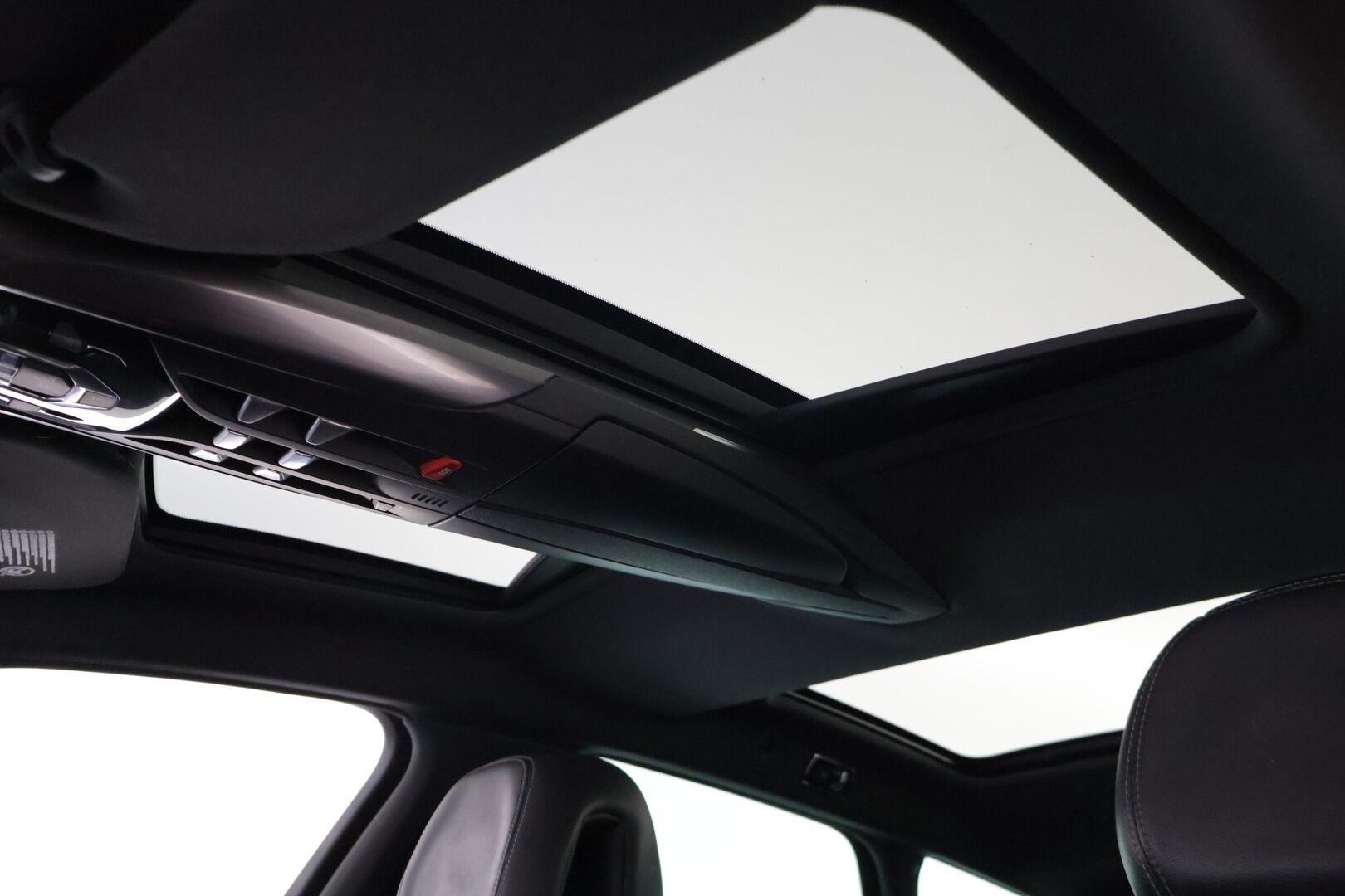 Citroen DS5 2014 HDi 163 Sport Chic * Hierovat penkit muistilla / Kattoikkuna / HUD / Vakkari / Vetokoukku * - Juuri saapunut! / Lohkolämmitin / Kahdet renkaat