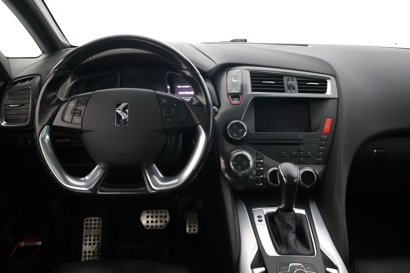 Citroen DS5 2014 HDi 163 Sport Chic * Hierovat penkit muistilla / Kattoikkuna / HUD / Vakkari / Vetokoukku * - Juuri saapunut! / Lohkolämmitin / Kahdet renkaat