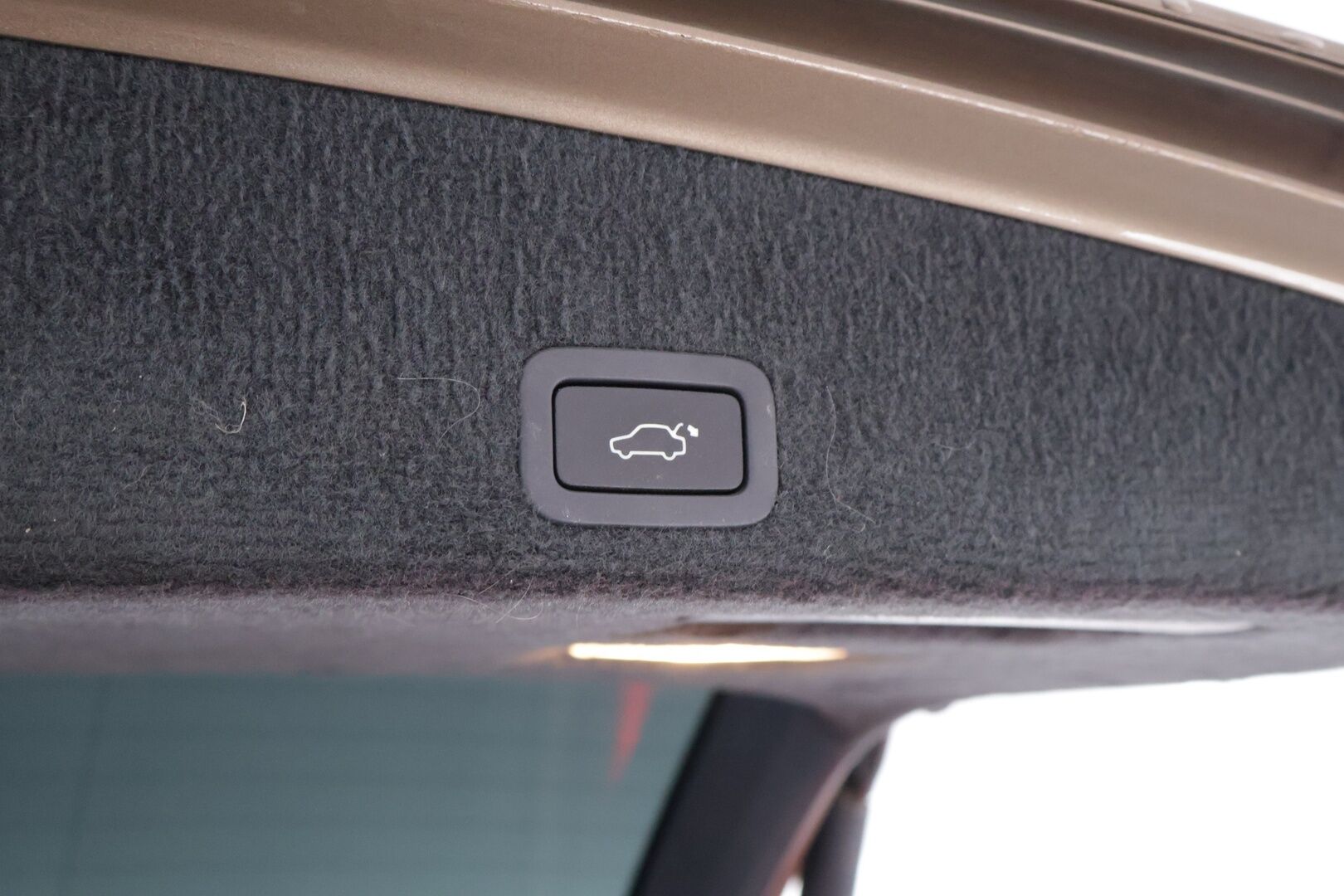 Volvo XC60 2013 D4 AWD Summum aut - Suomi-auto | Vaalea nahkasisusta | Muistipenkki | Ei AdBlue | Webasto | Vakkari | Koukku | Jakopää tehty | Kahdet renkaat ja vanteet | Juuri huollettu!