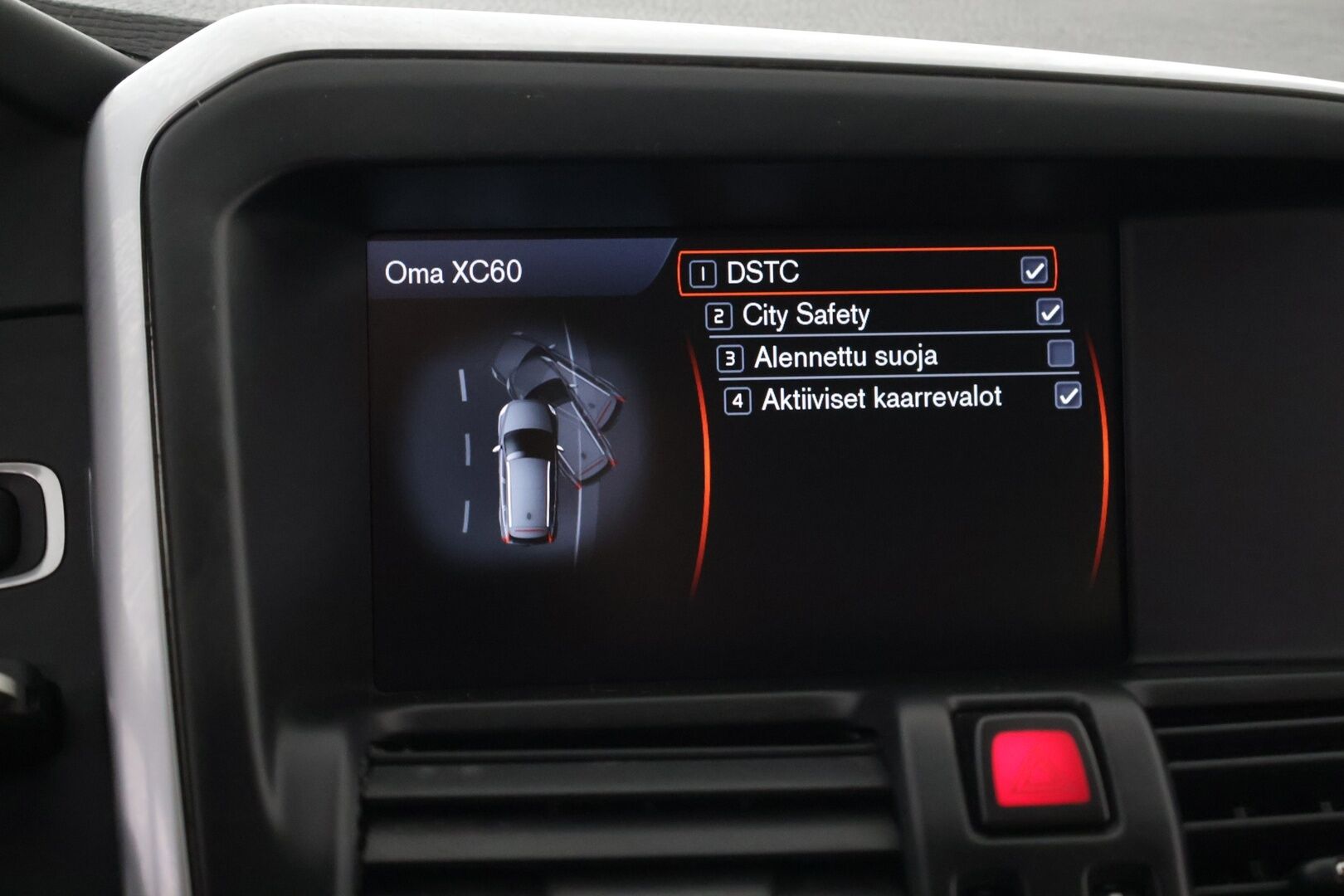 Volvo XC60 2013 D4 AWD Summum aut - Suomi-auto | Vaalea nahkasisusta | Muistipenkki | Ei AdBlue | Webasto | Vakkari | Koukku | Jakopää tehty | Kahdet renkaat ja vanteet | Juuri huollettu!