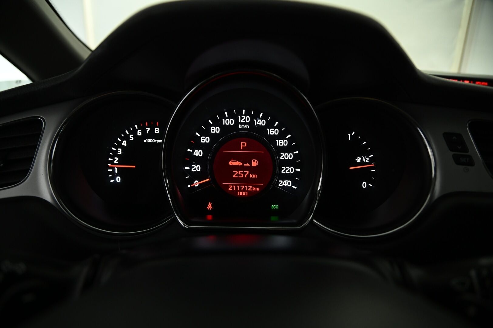 Kia cee'd 2013 1,6 EX SW DCT A/T *Juuri huollettu Suomiauto / Lohko S.Pistoke / P.Tutka / Ratinlämmitin / Lisävalo* - Taloudellinen Kia kaksin huippurenkain Juuri huollettuna!