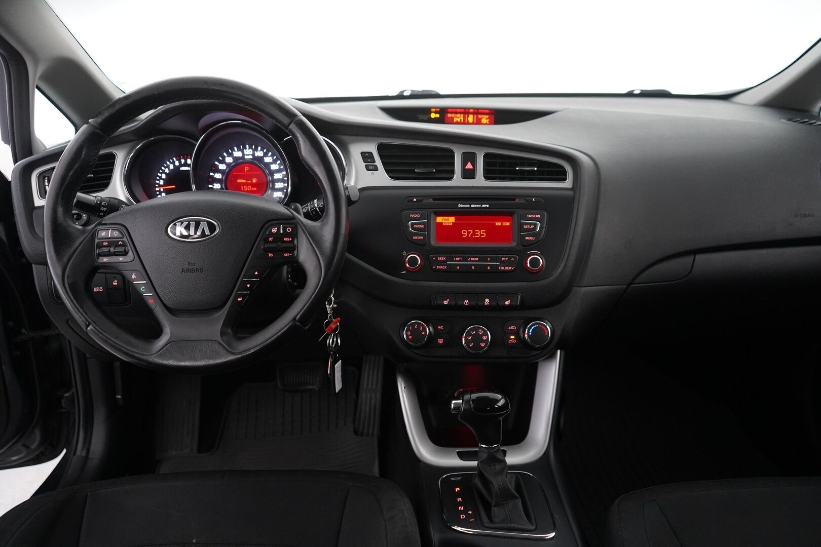 Kia cee'd 2013 1,6 EX SW DCT A/T *Ratinlämmitin / Lohko / Vakkari* - Juuri huollettu / Pitkä leima / Fiksut renkaat