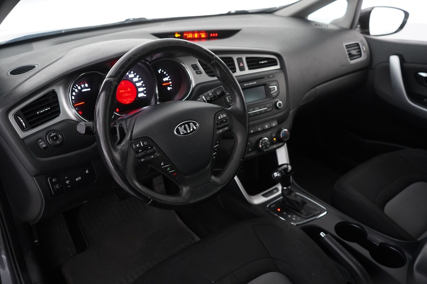 Kia cee'd 2013 1,6 EX SW DCT A/T *Ratinlämmitin / Lohko / Vakkari* - Juuri huollettu / Pitkä leima / Fiksut renkaat