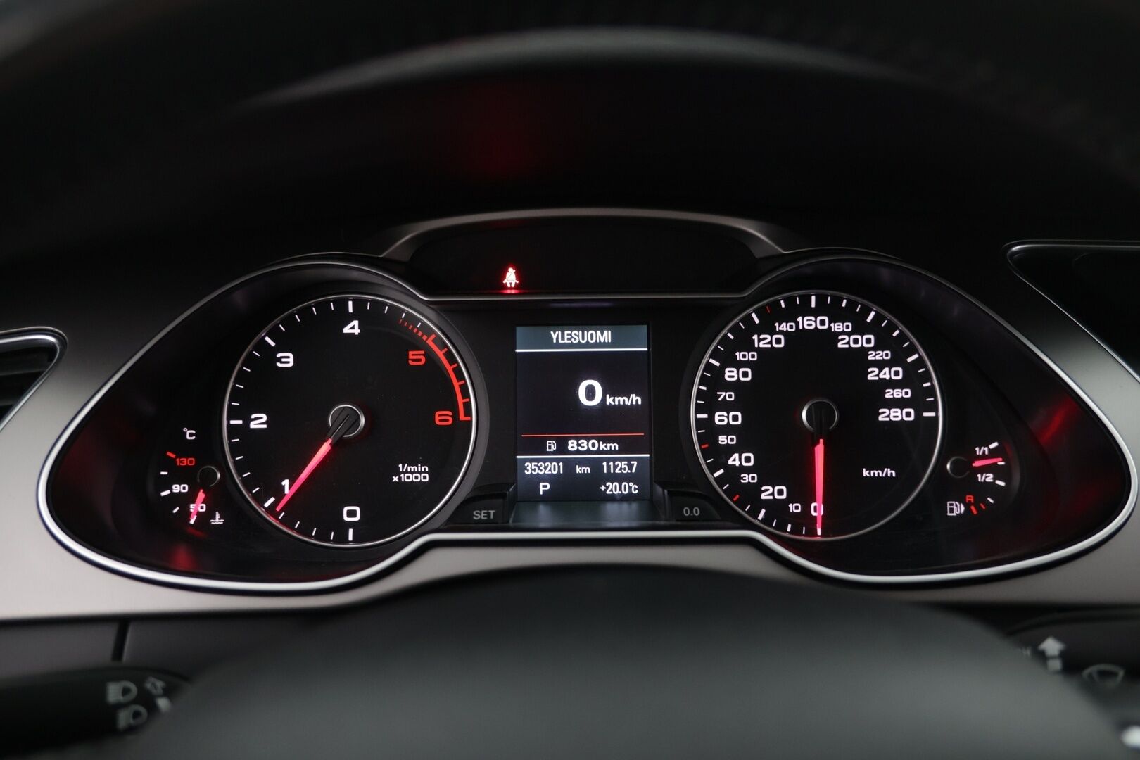 Audi A4 2013 Avant Business 2,0 TDI 130 kW multitronic / Vakkari / Kahdet renkaat / Ei ad-blueta - *YritysOutlet - Myydään vain yrityksille*