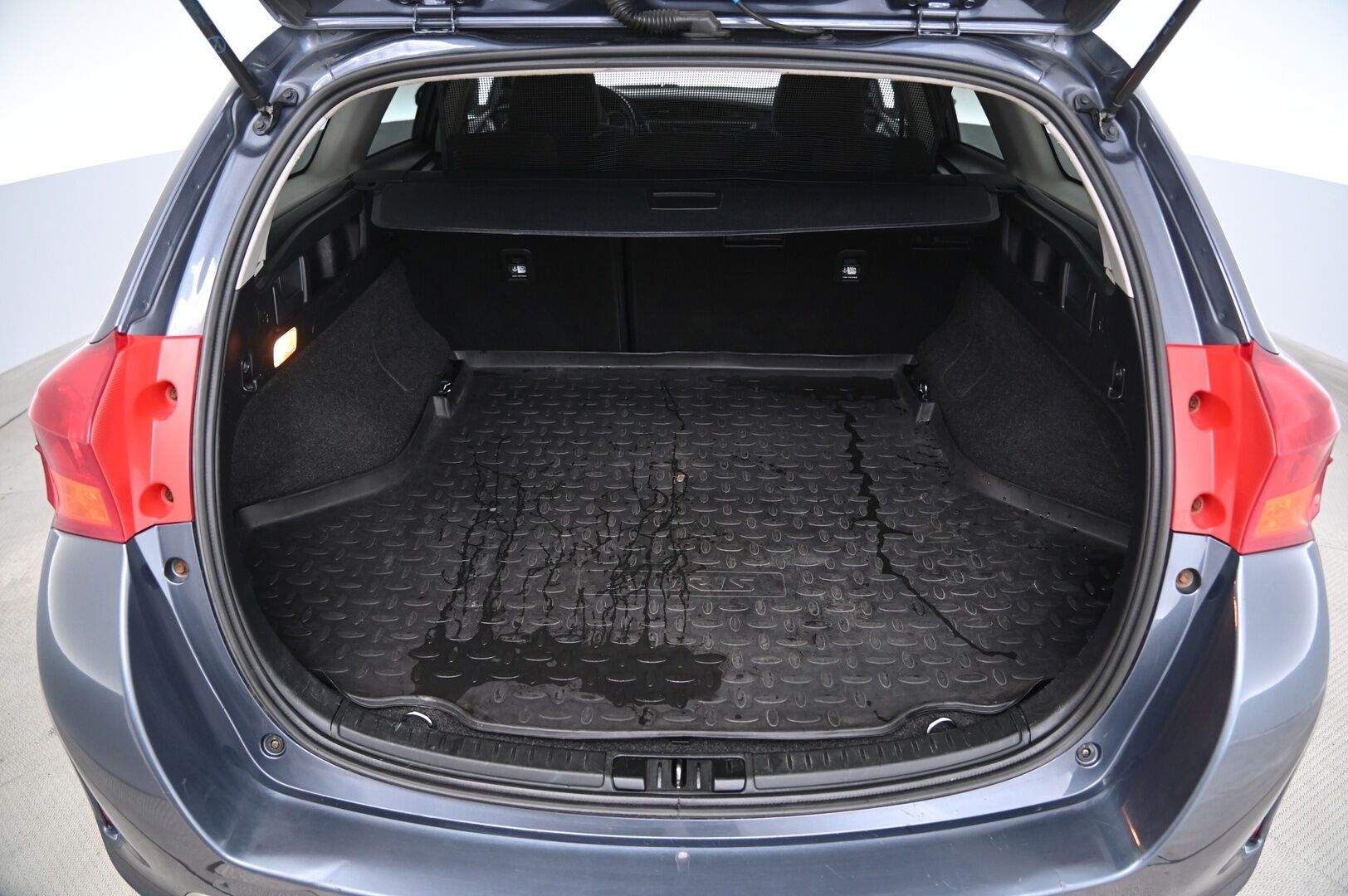 Toyota Auris 2015 Touring Sports 1,6 Valvematic Active Edition - Valvematic uusittu! | 2.om | Suomi-auto | Lohkolämmitin | Vakkari | P*kamera