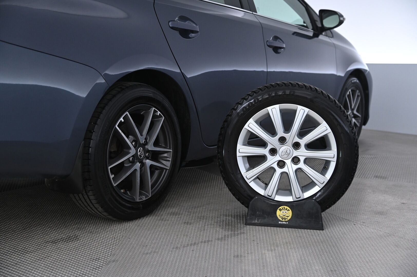 Toyota Auris 2015 Touring Sports 1,6 Valvematic Active Edition - Valvematic uusittu! | 2.om | Suomi-auto | Lohkolämmitin | Vakkari | P*kamera