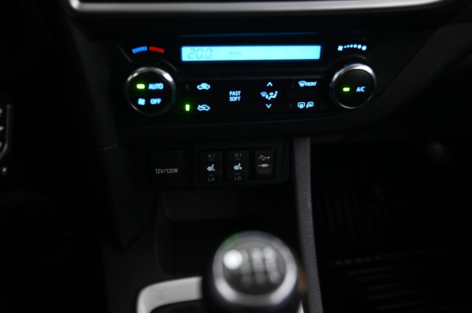 Toyota Auris 2015 Touring Sports 1,6 Valvematic Active Edition - Valvematic uusittu! | 2.om | Suomi-auto | Lohkolämmitin | Vakkari | P*kamera