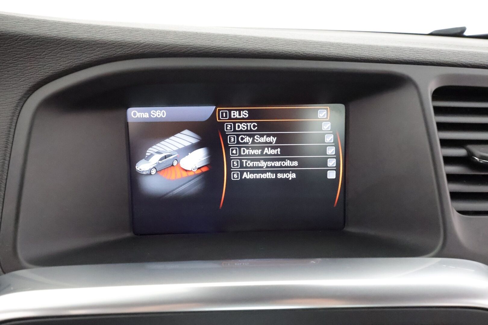 Volvo S60 2014 T3 R-Design aut * Facelift / Adapt.vakkari / Sporttipenkit / Xenon / Bluetooth / Kaistavahti / P.tutkat * - Suomi-auto / Hyvin huollettu / Kahdet renkaat - HULLU BLACKWEEK KORKOTARJOUS 2,49%