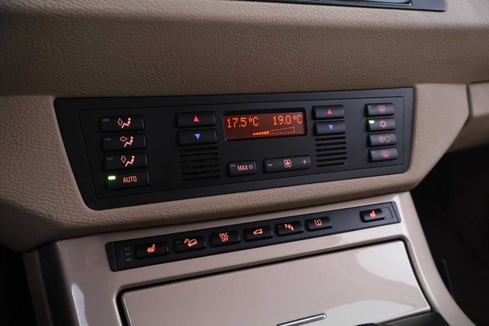 BMW X5 2006 3,0iA E53 SAV *Koukku / Vaaleat nahat / Myydään Huutokaupat.com*