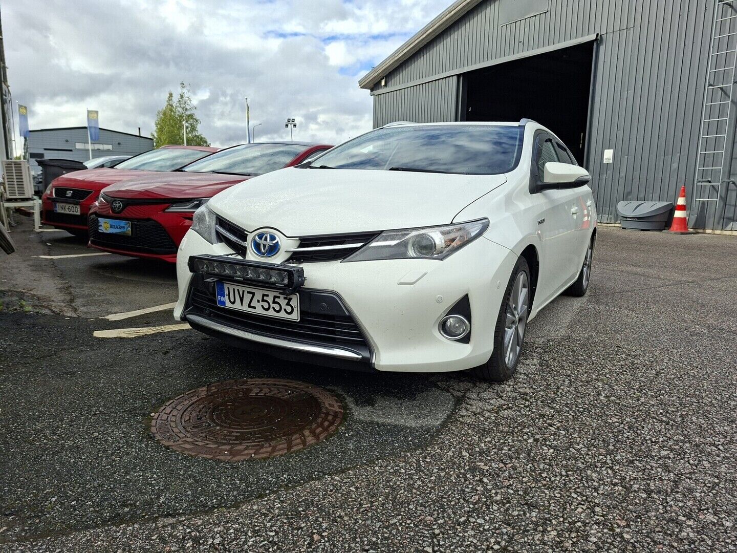 Toyota Auris 2013 Touring Sports 1,8 Hybrid Active - Suomiauto | Peruutuskamera | Vakkari | Lohko&Sisäp. | LED-lisävalo | Navi | Juuri saapunut Tampereelle