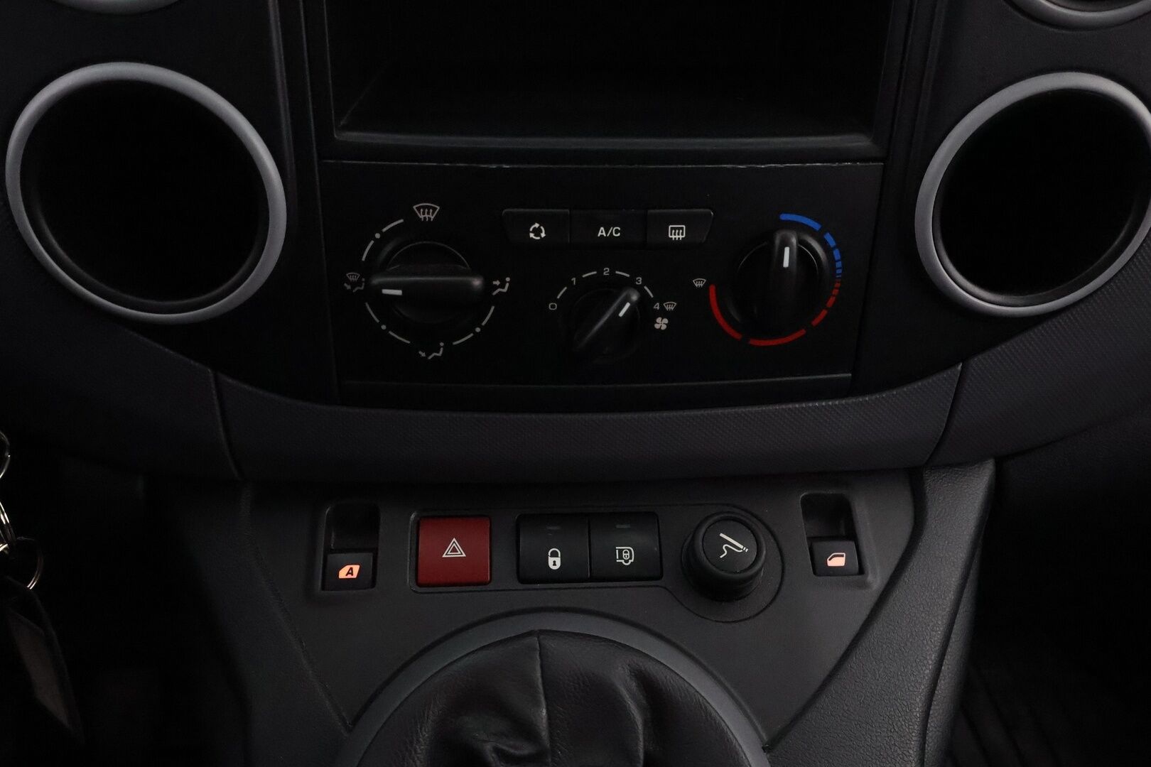 Peugeot Partner 2014 Van L2 Active 90 FAP e-Hdi - *Koukku / Katsastus 04/2026!! / Led-Lisävalo / Ilmastointi / Lohkolämmitin / Siistikuntoinen** MYYDÄÄN HUUTOKAUPAT.COMISSA!!*