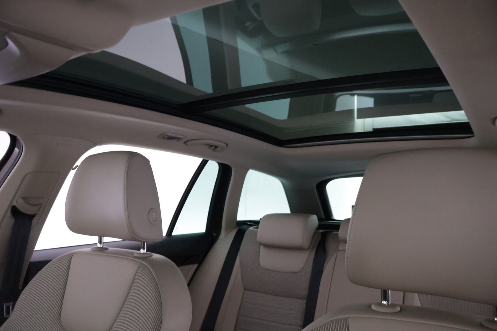 Skoda Octavia 2014 Combi 1,8 TSI 4x4 Elegance DSG Autom. - *Suomi-auto | ACC | PA-käyt. lisälämmitin kytkimellä | Panorama | Sähk. kuljettajanistuin muistilla | Vetokoukku | Sähk. takaluukku | 2x renkaat & Vanteet*