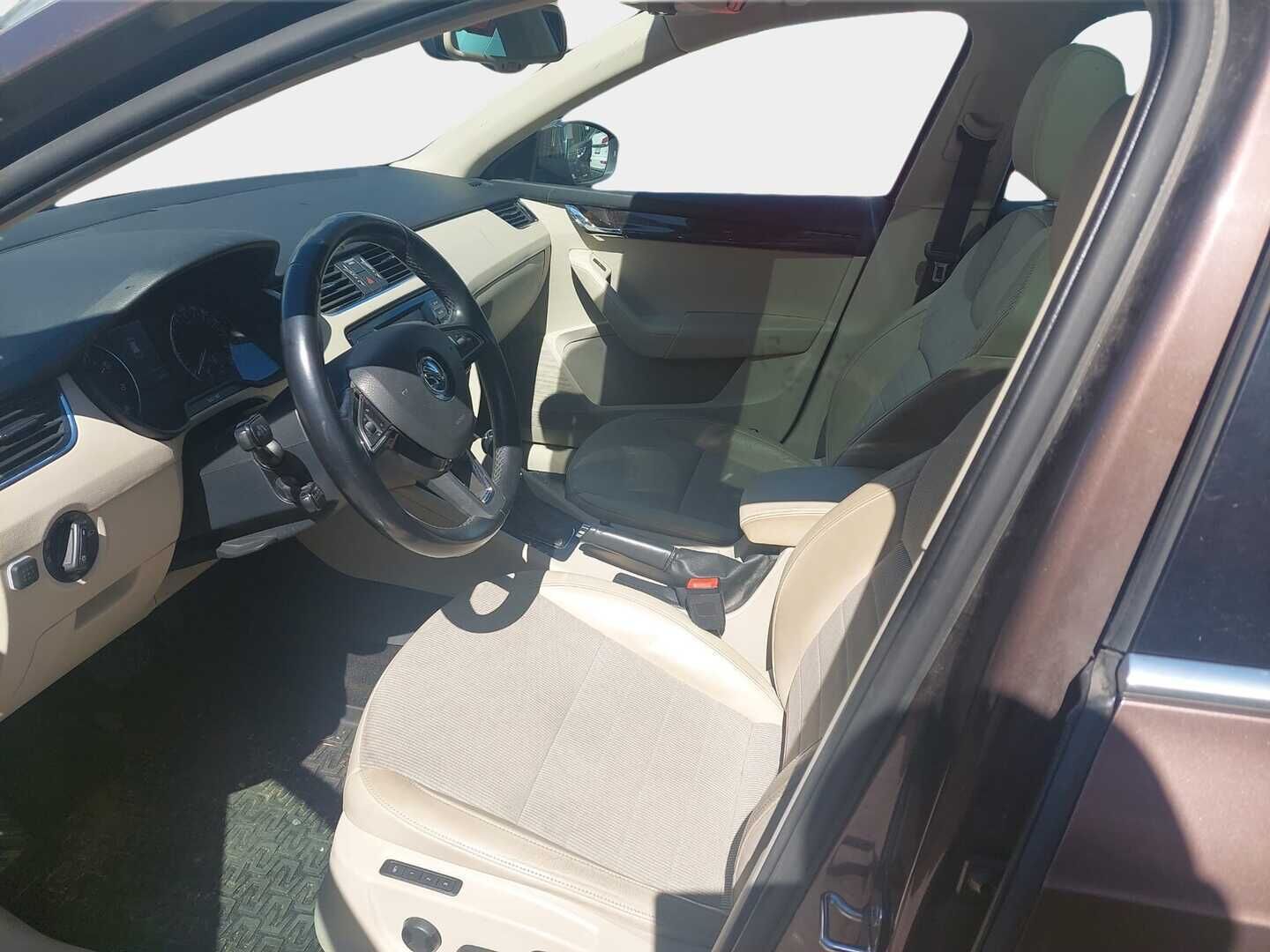 Skoda Octavia 2014 Combi 1,8 TSI 4x4 Elegance DSG Autom. - *Suomi-auto | ACC | PA-käyt. lisälämmitin kytkimellä | Panorama | Sähk. kuljettajanistuin muistilla | Vetokoukku | Sähk. takaluukku | 2x renkaat & Vanteet*