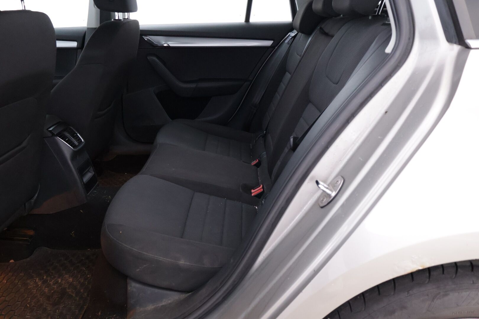 Skoda Octavia 2014 Combi 2,0 TDI 150 4x4 Elegance *Myydään Huutokaupat.com*
